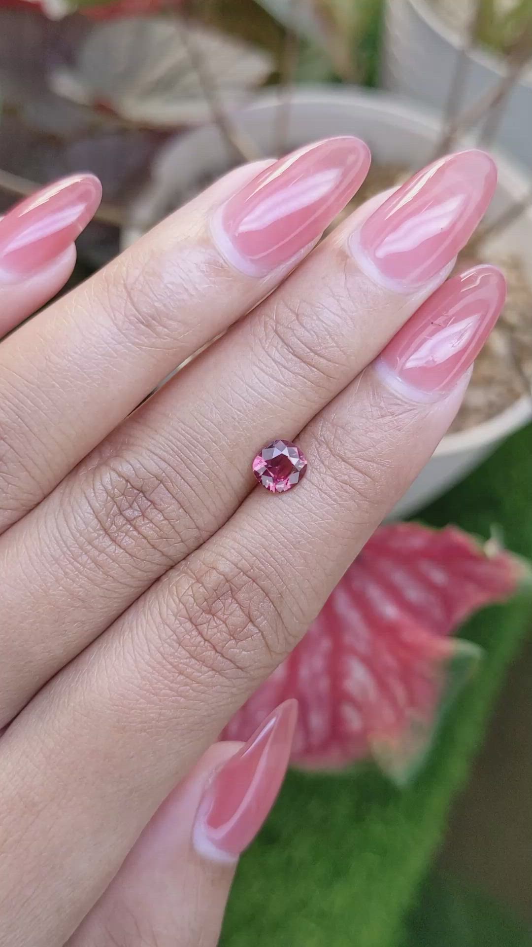 0.91 Ct. Pink Garnet from Ceylon (Sri Lanka) Size Video