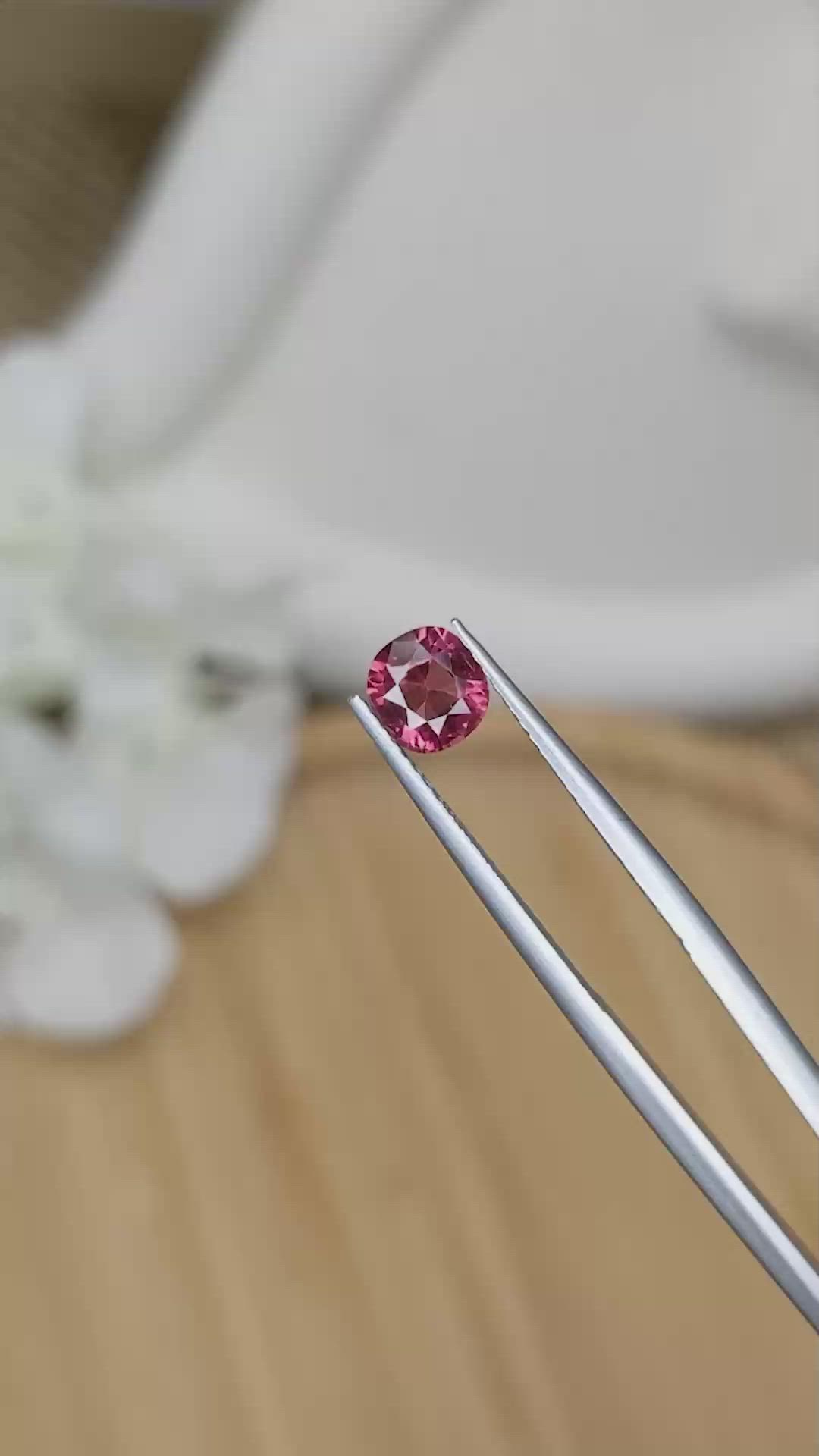 0.91 Ct. Pink Garnet from Ceylon (Sri Lanka) Size Video