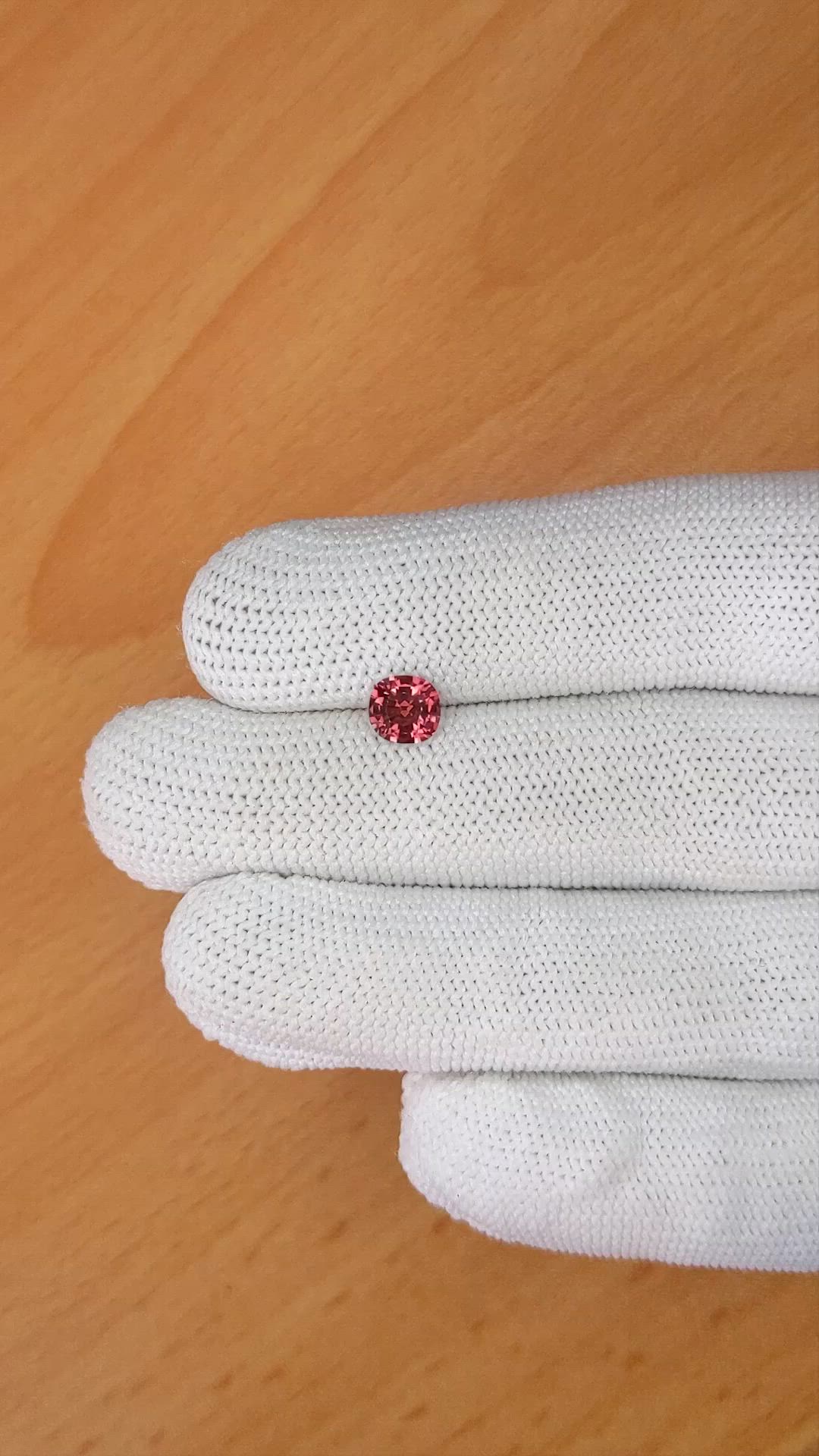 0.91 Ct. Pink Garnet from Ceylon (Sri Lanka) Size Video