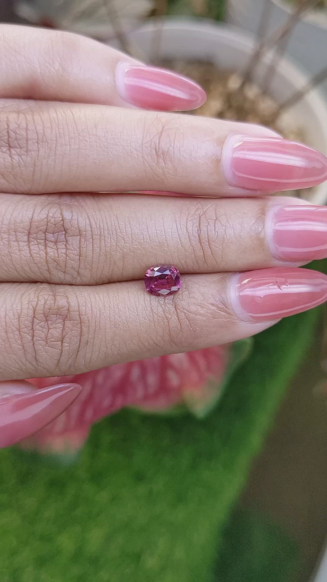 0.86 Ct. Purplish Pink Garnet from Ceylon (Sri Lanka) Size Video