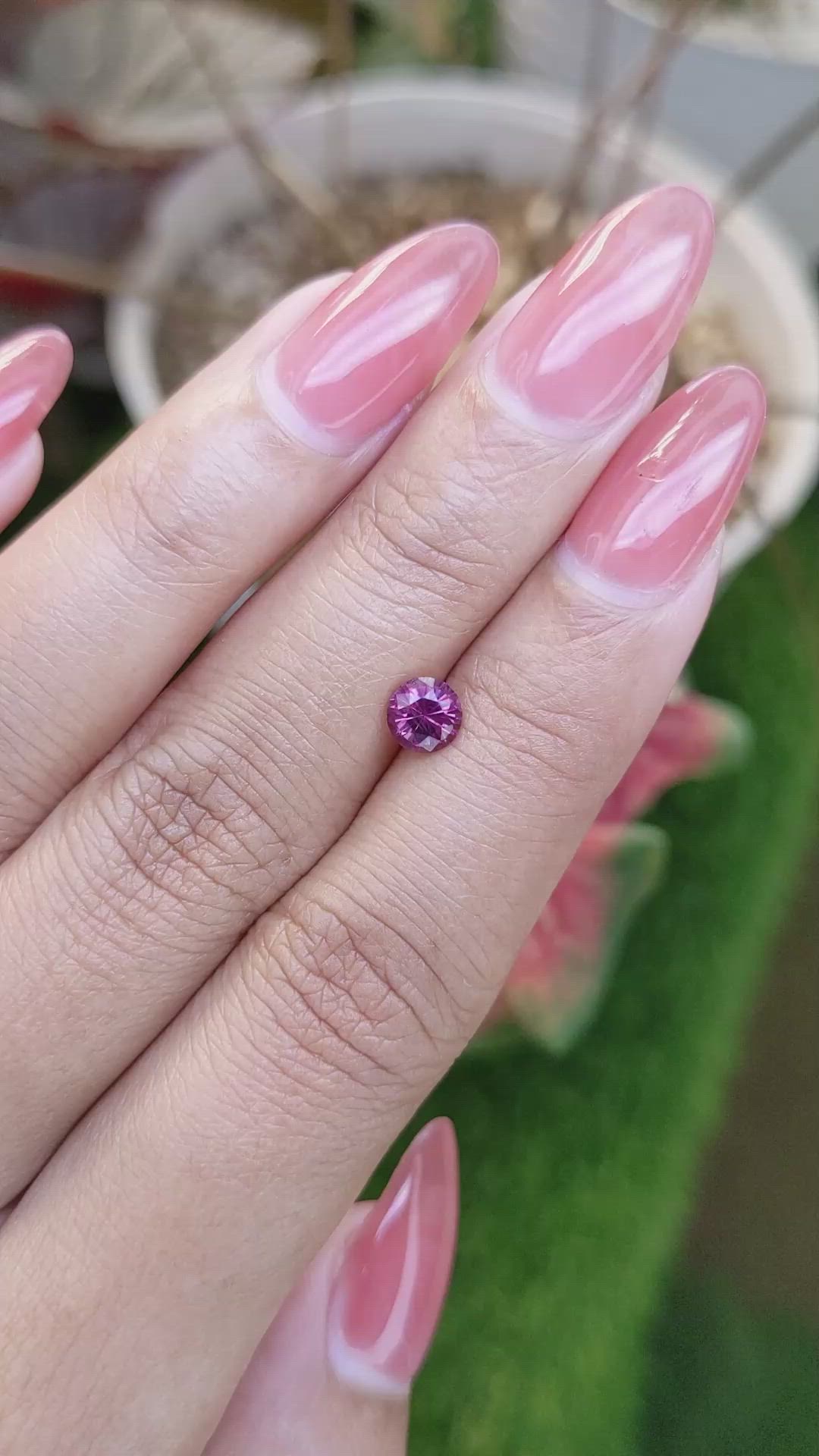 0.75 Ct. Pinkish Purple Garnet from Ceylon (Sri Lanka) Size Video