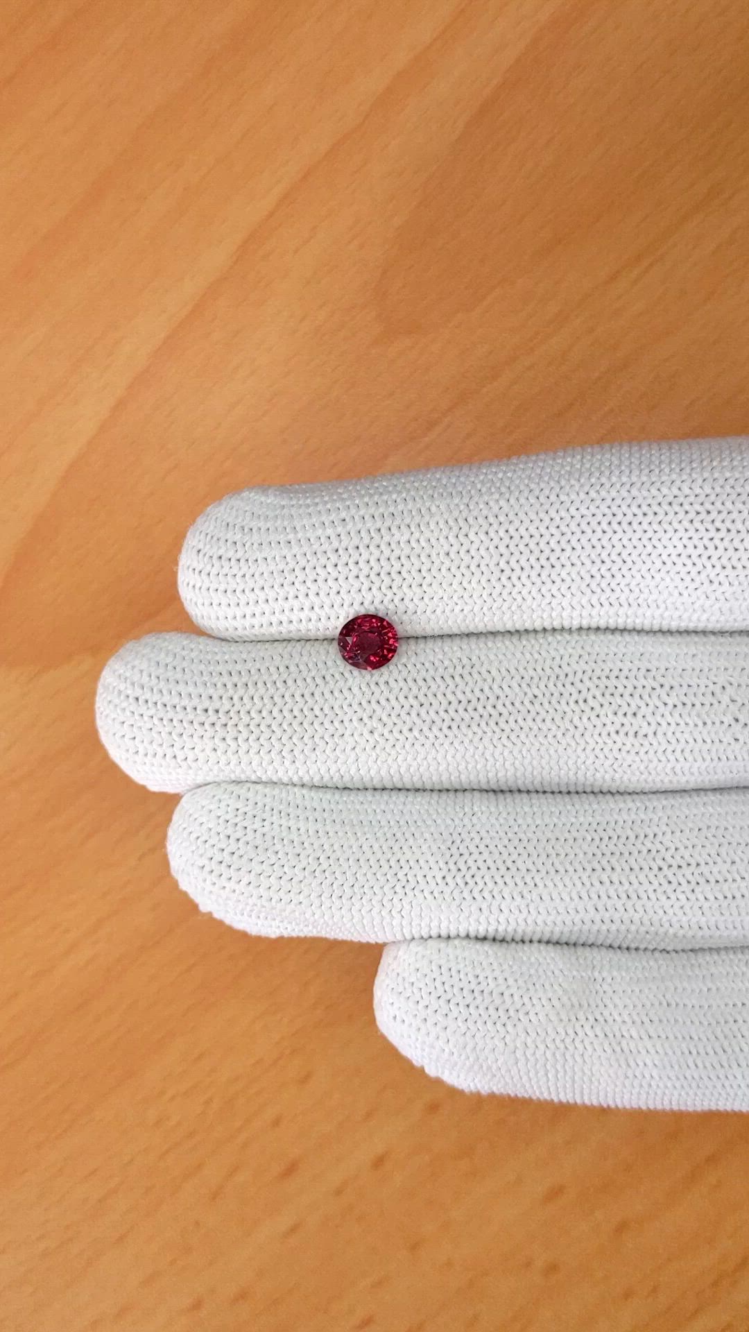 0.85 Ct. Purplish Red Garnet from Ceylon (Sri Lanka) Size Video