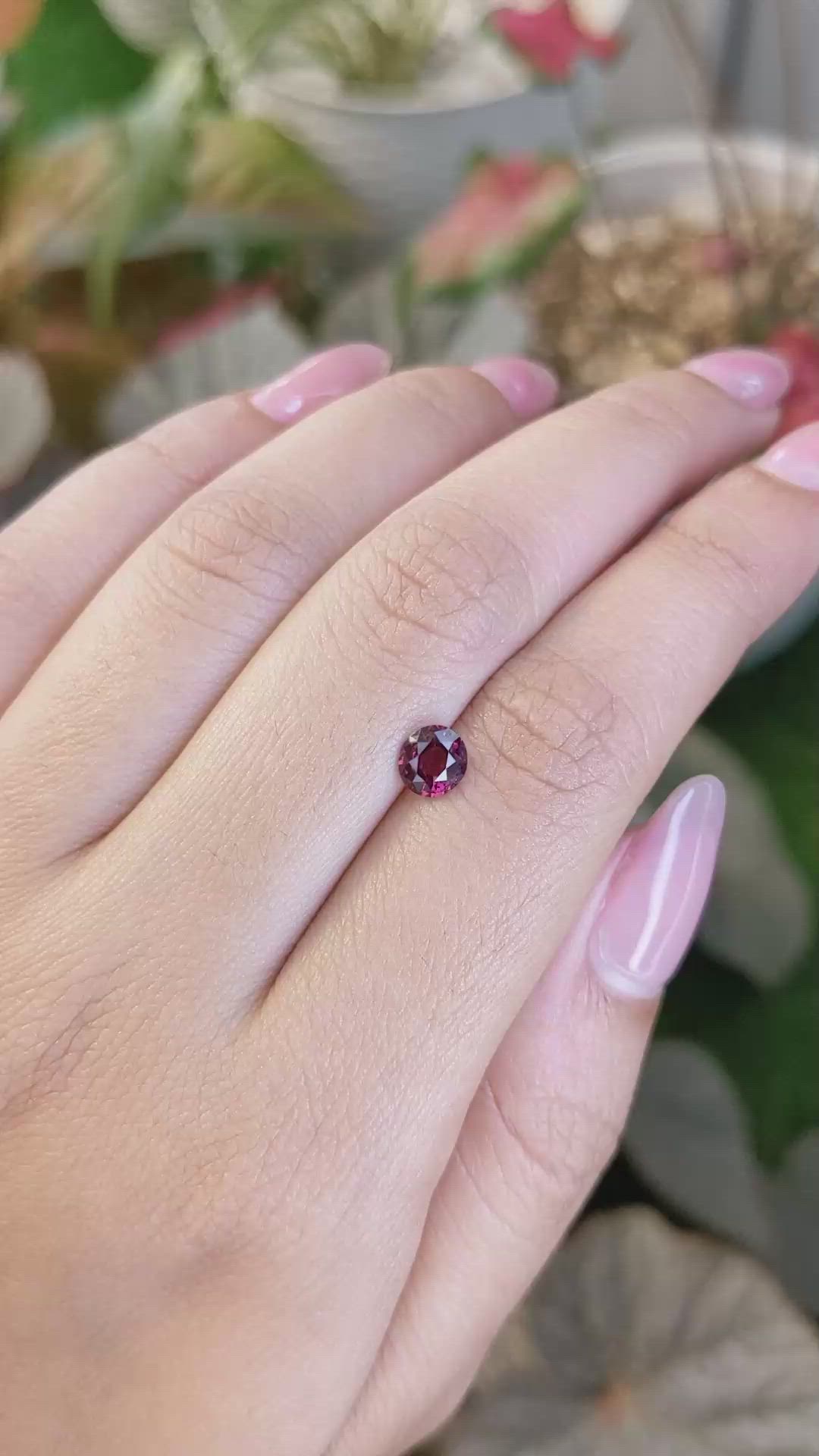0.85 Ct. Purplish Red Garnet from Ceylon (Sri Lanka) Size Video