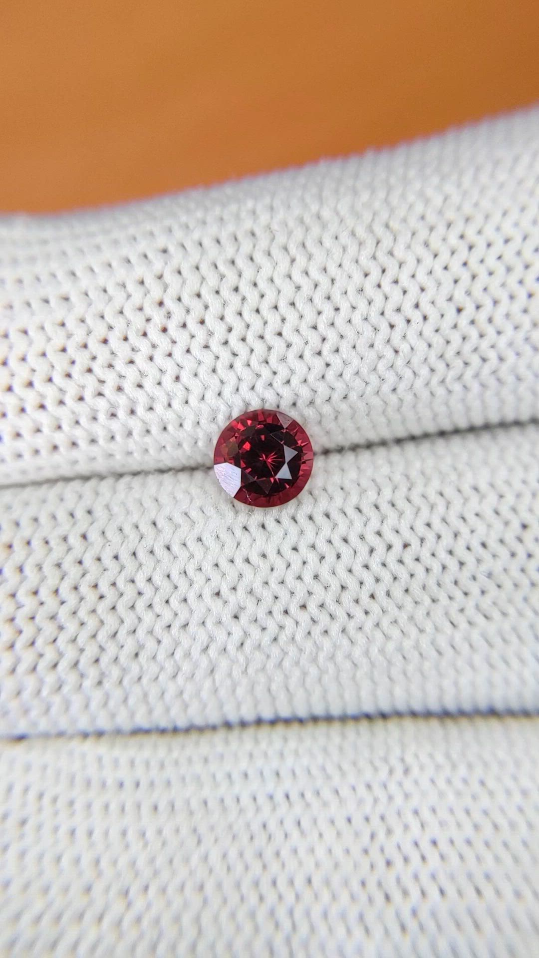 0.85 Ct. Pinkish Red Garnet from Ceylon (Sri Lanka) Size Video