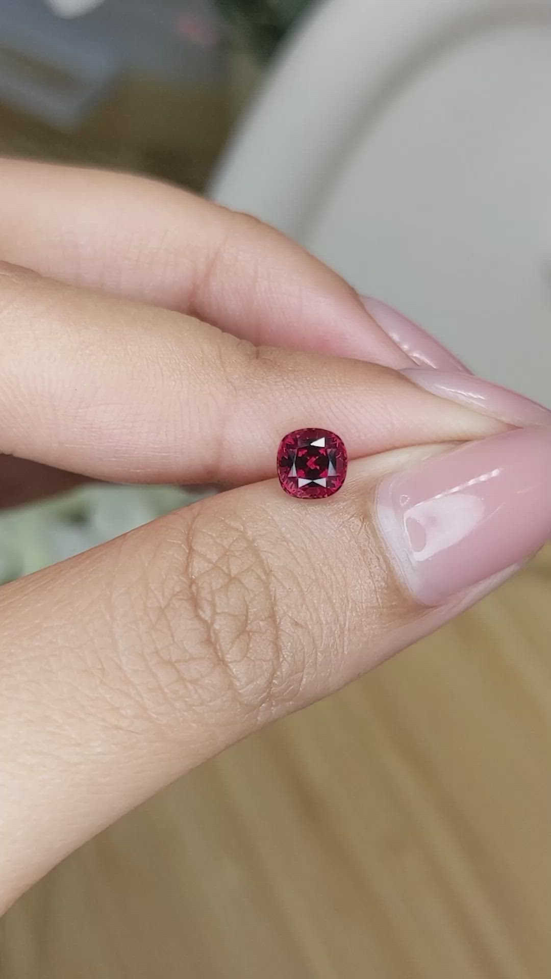 1.00 Ct. Red Garnet from Ceylon (Sri Lanka) Size Video