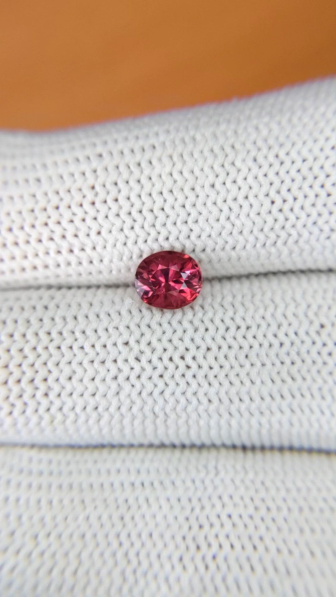 1.00 Ct. Reddish Pink Garnet from Ceylon (Sri Lanka) Size Video