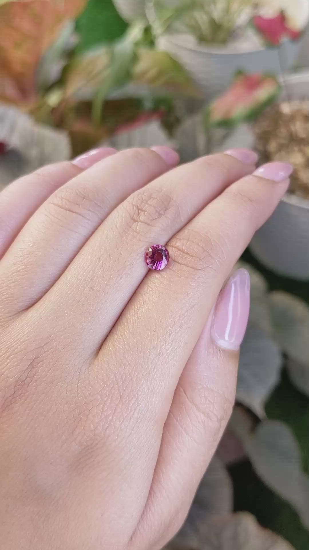 0.97 Ct. Pinkish Purple Rhodolite Garnet from Ceylon (Sri Lanka) Size Video