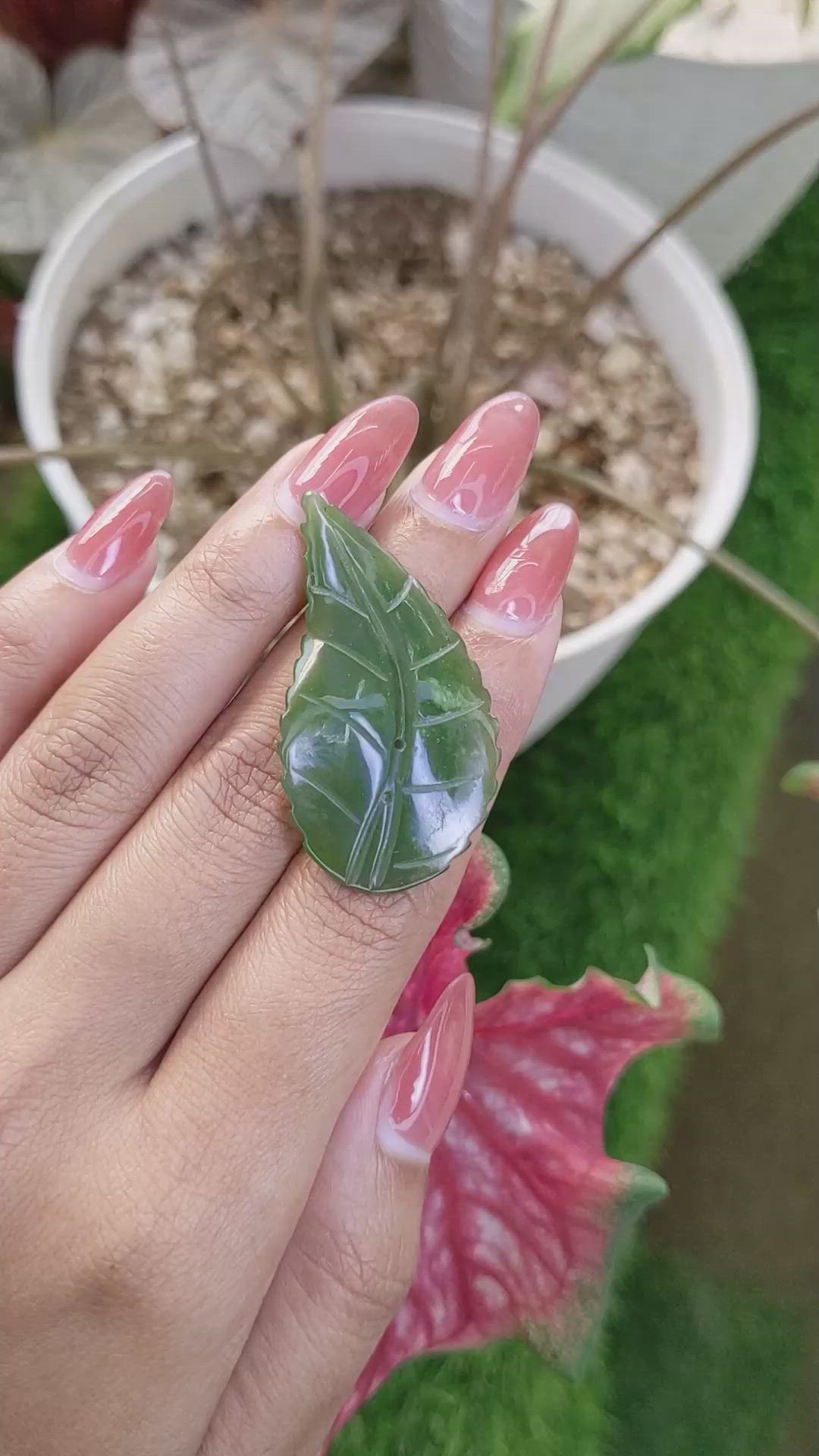 26.38 Ct. Green Jade from Burma (Myanmar) Size Video