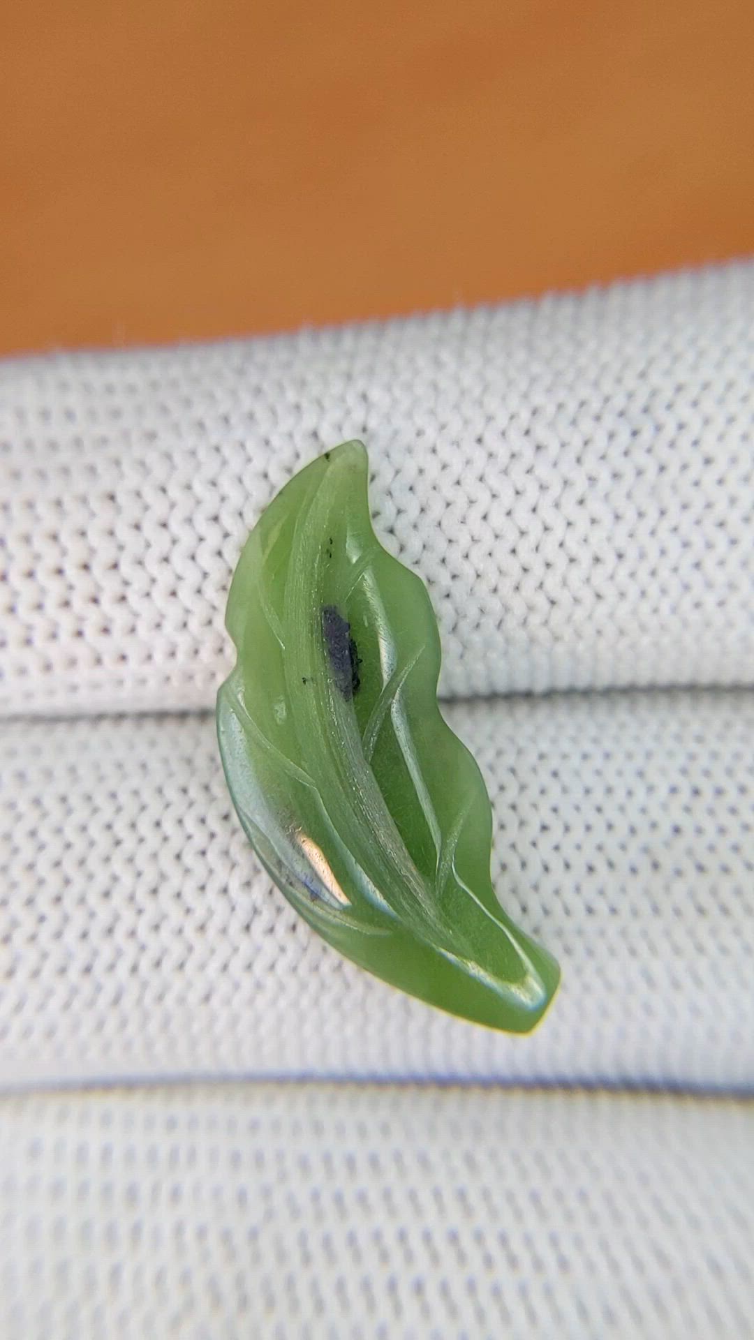 5.93 Ct. Green Jade from Burma (Myanmar) Size Video
