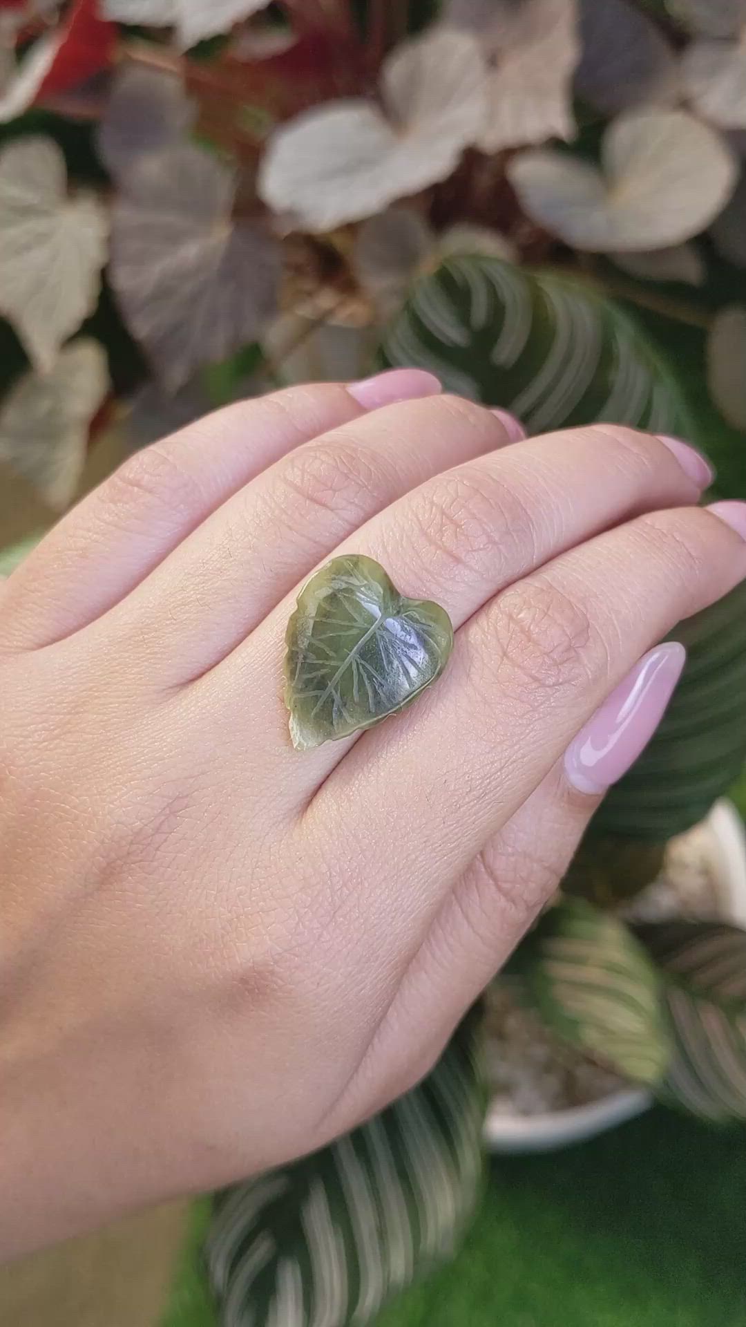 9.00 Ct. Green Jade from Burma (Myanmar) Size Video