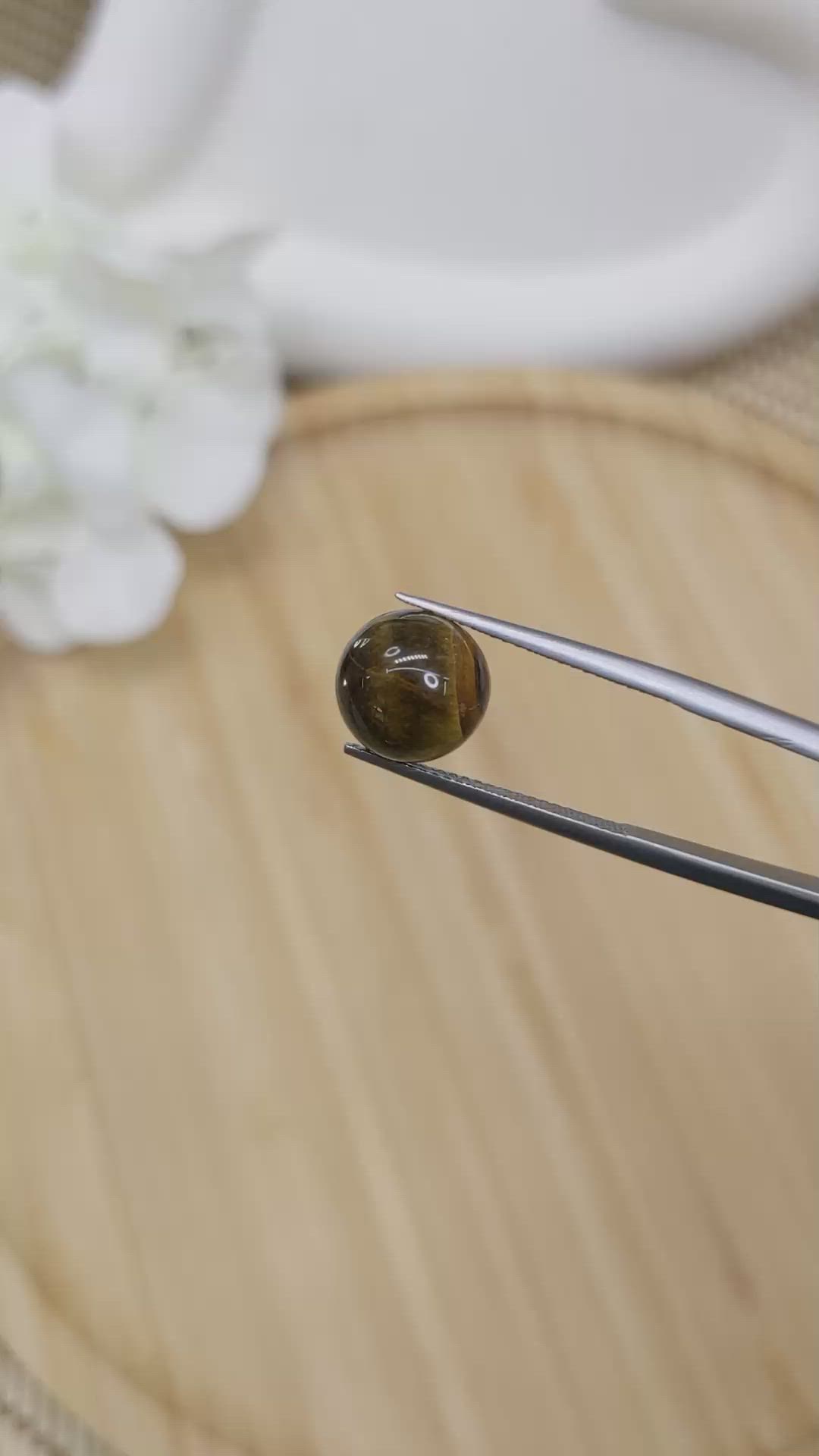 4.54 Ct. Cabochon Tiger's Eye from Ceylon (Sri Lanka) Size Video