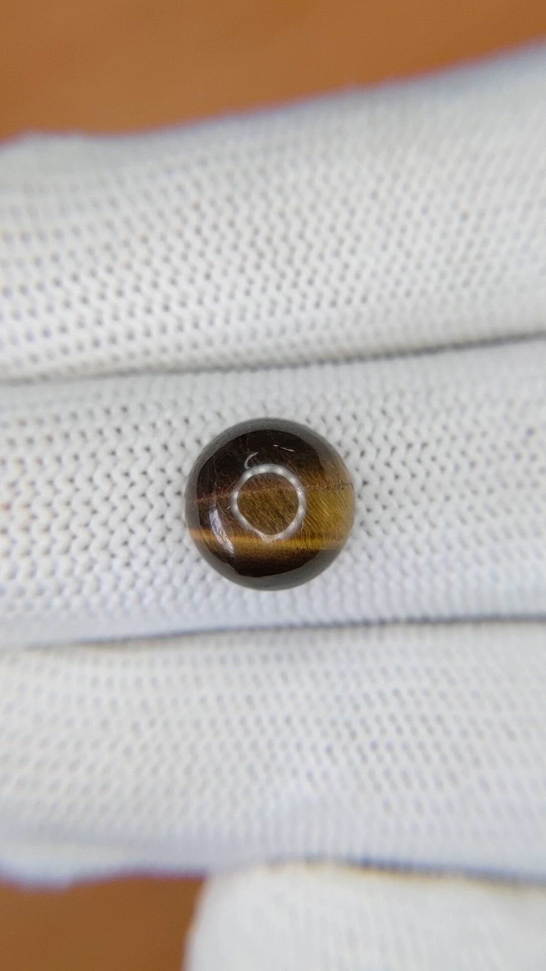 4.95 Ct. Cabochon Tiger's Eye from Ceylon (Sri Lanka) Size Video