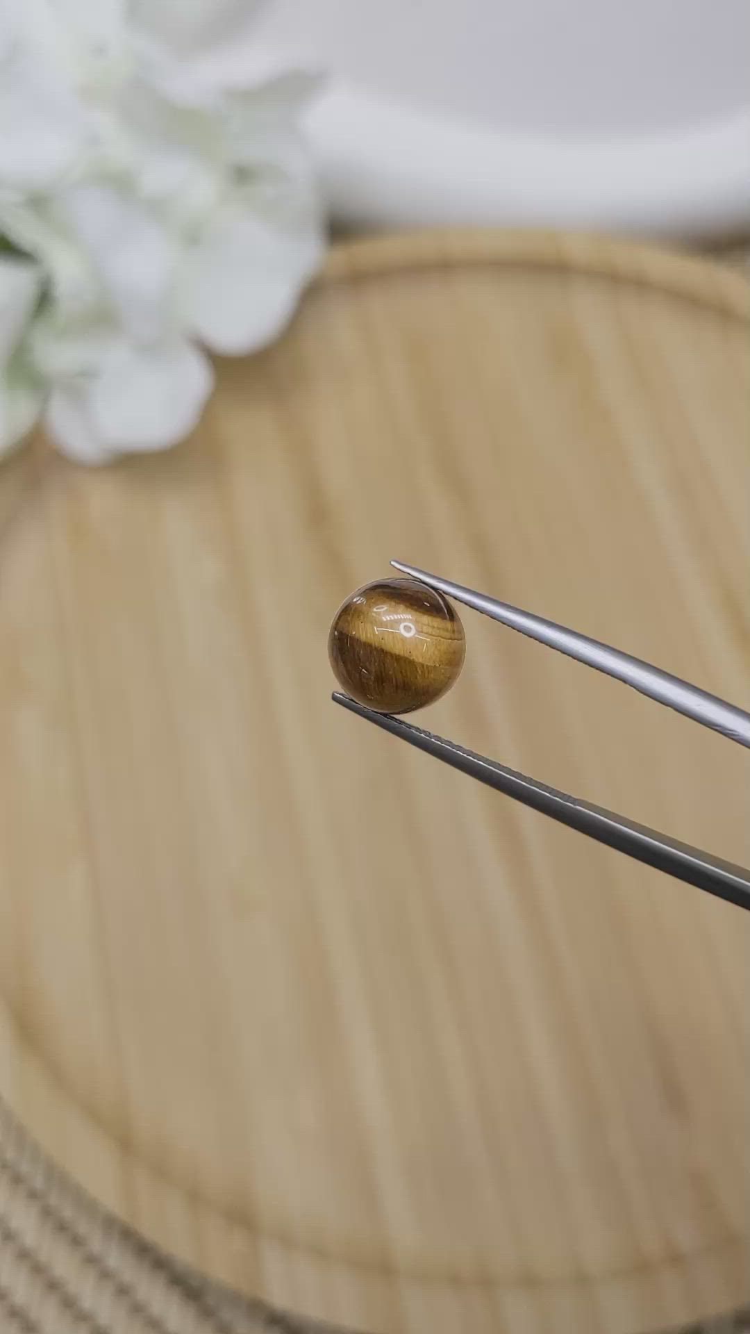 4.53 Ct. Cabochon Tiger's Eye from Ceylon (Sri Lanka) Size Video
