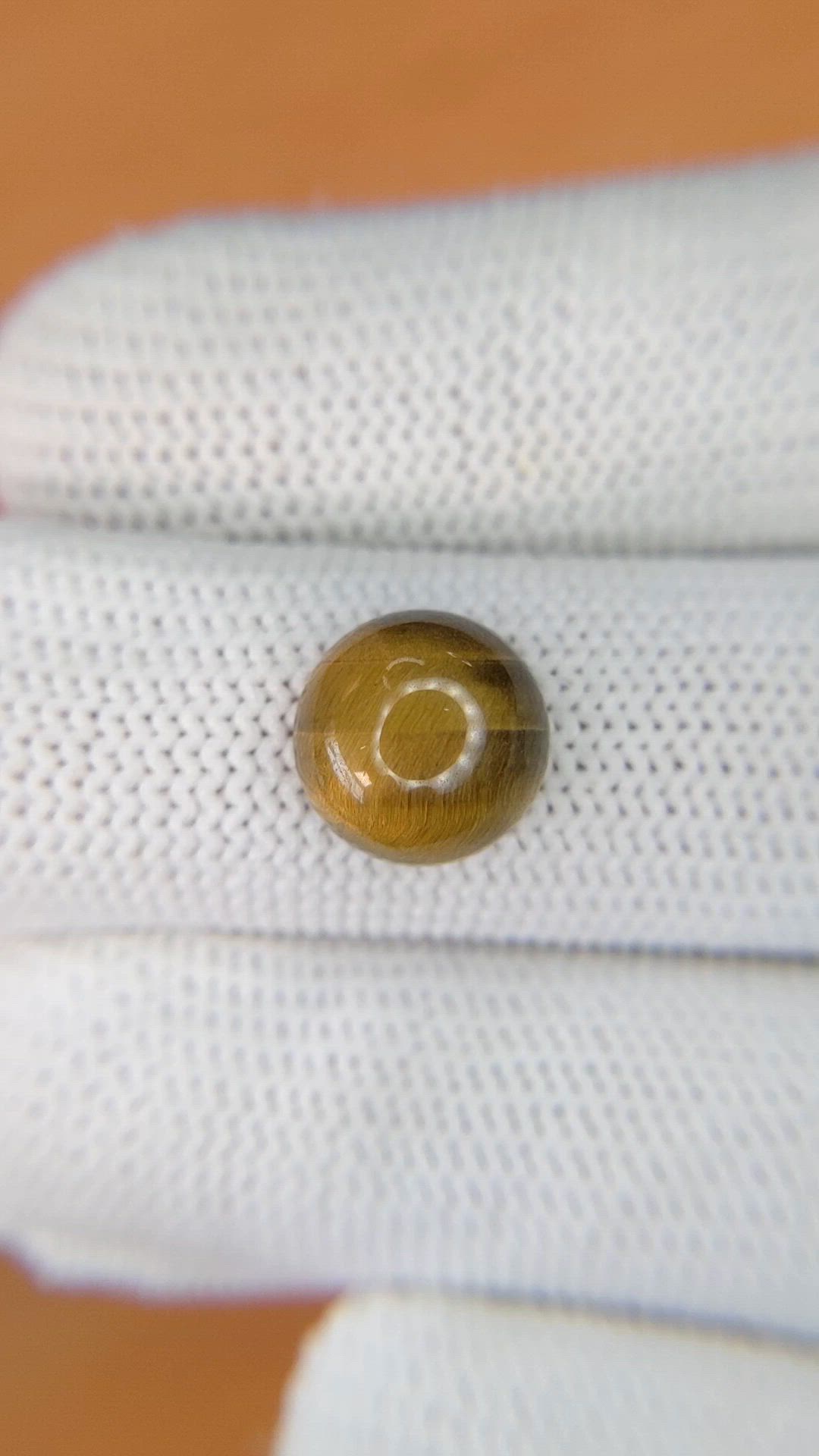 4.36 Ct. Cabochon Tiger's Eye from Ceylon (Sri Lanka) Size Video