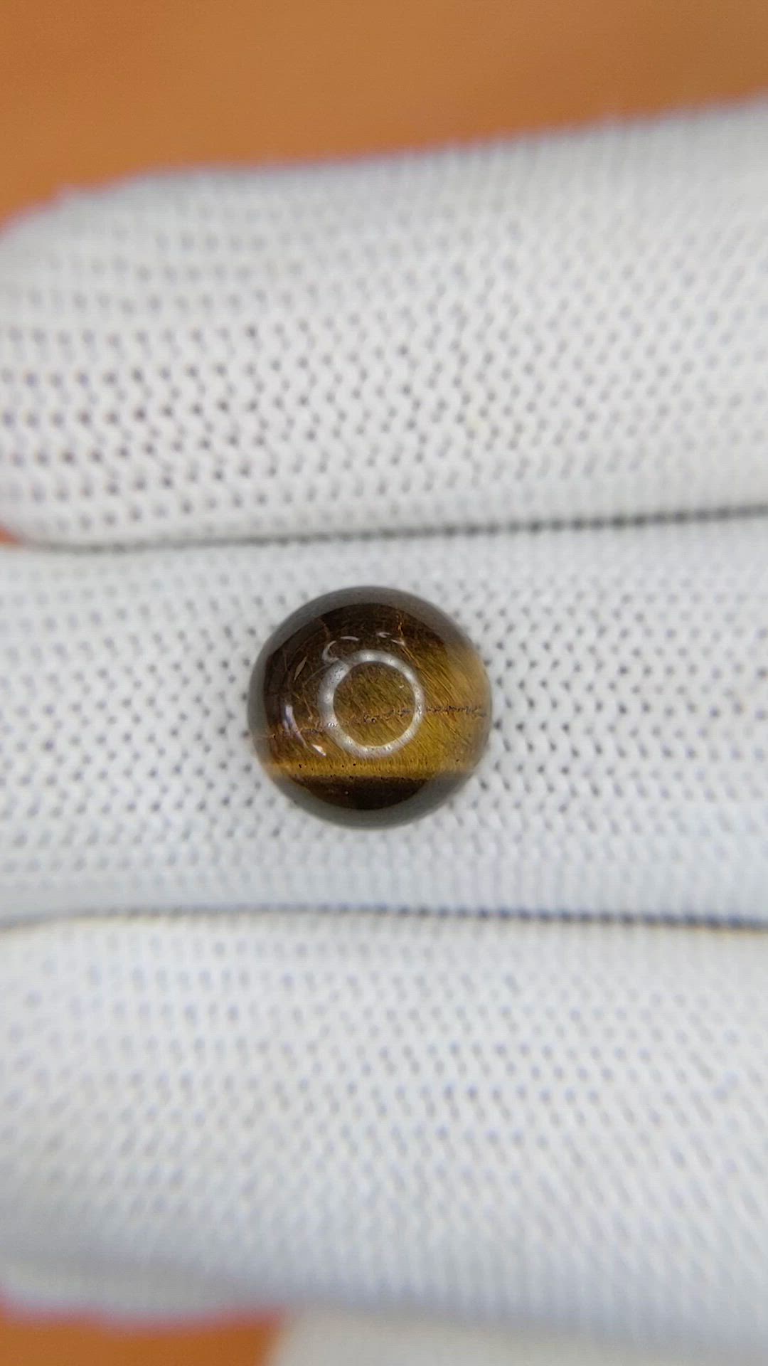 4.64 Ct. Cabochon Tiger's Eye from Ceylon (Sri Lanka) Size Video