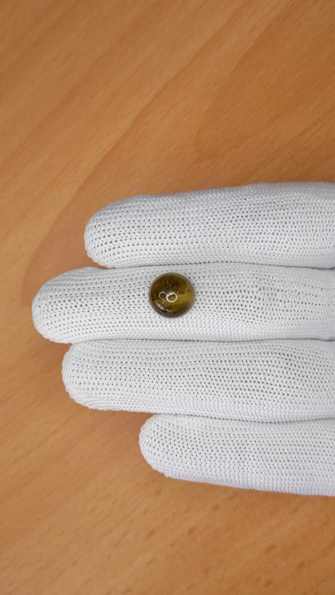 4.27 Ct. Cabochon Tiger's Eye from Ceylon (Sri Lanka) Size Video