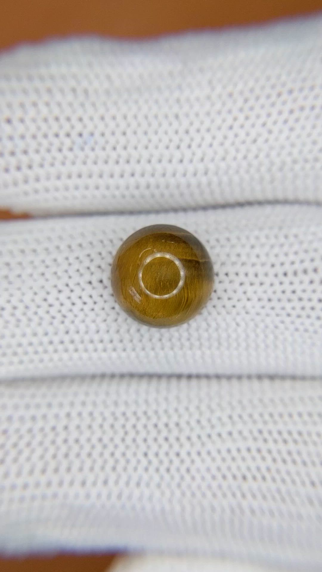4.32 Ct. Cabochon Tiger's Eye from Ceylon (Sri Lanka) Size Video