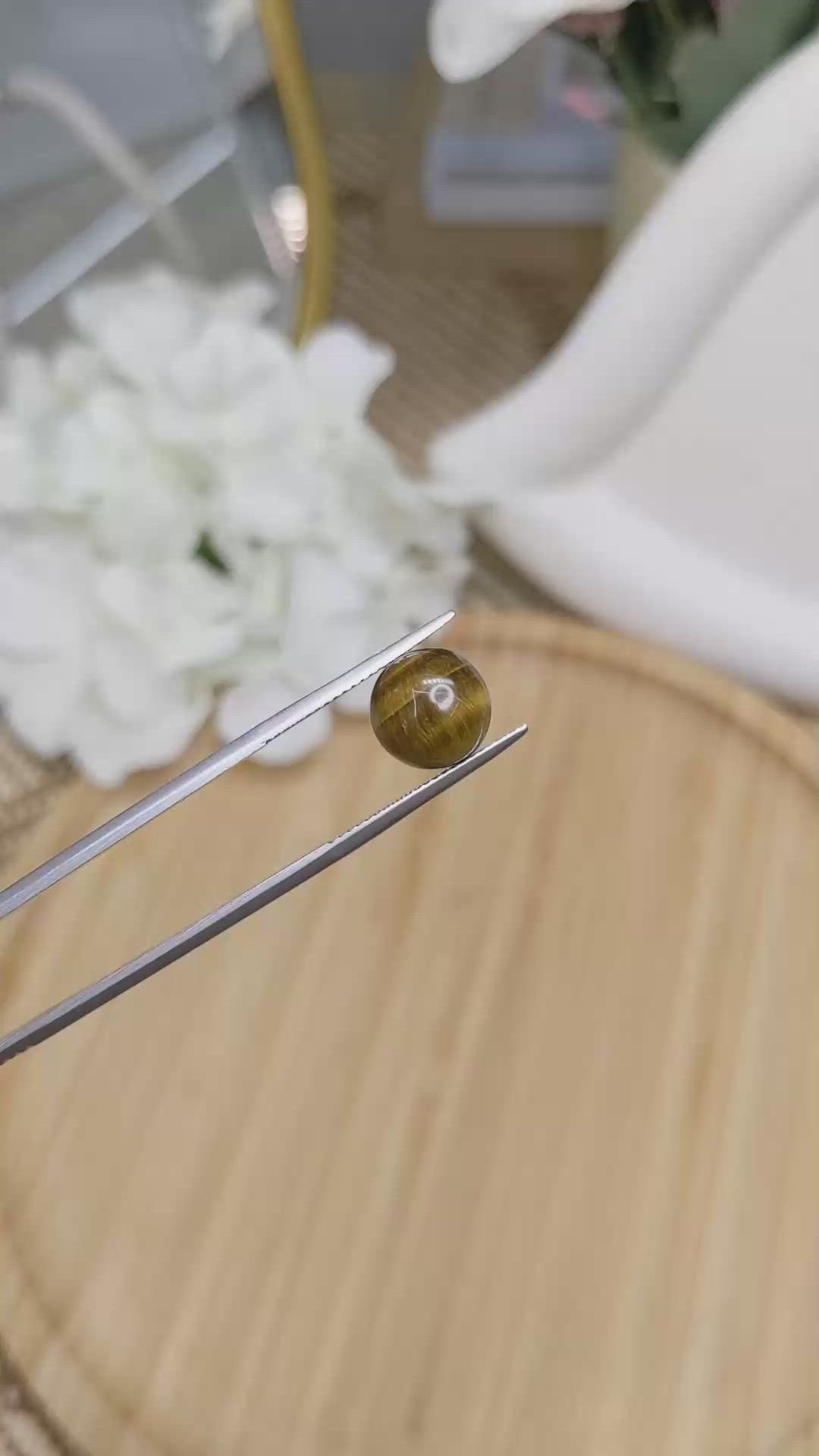 4.06 Ct. Cabochon Tiger's Eye from Ceylon (Sri Lanka) Size Video