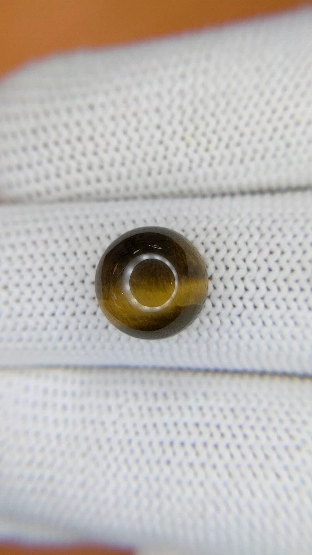4.76 Ct. Cabochon Tiger's Eye from Ceylon (Sri Lanka) Size Video