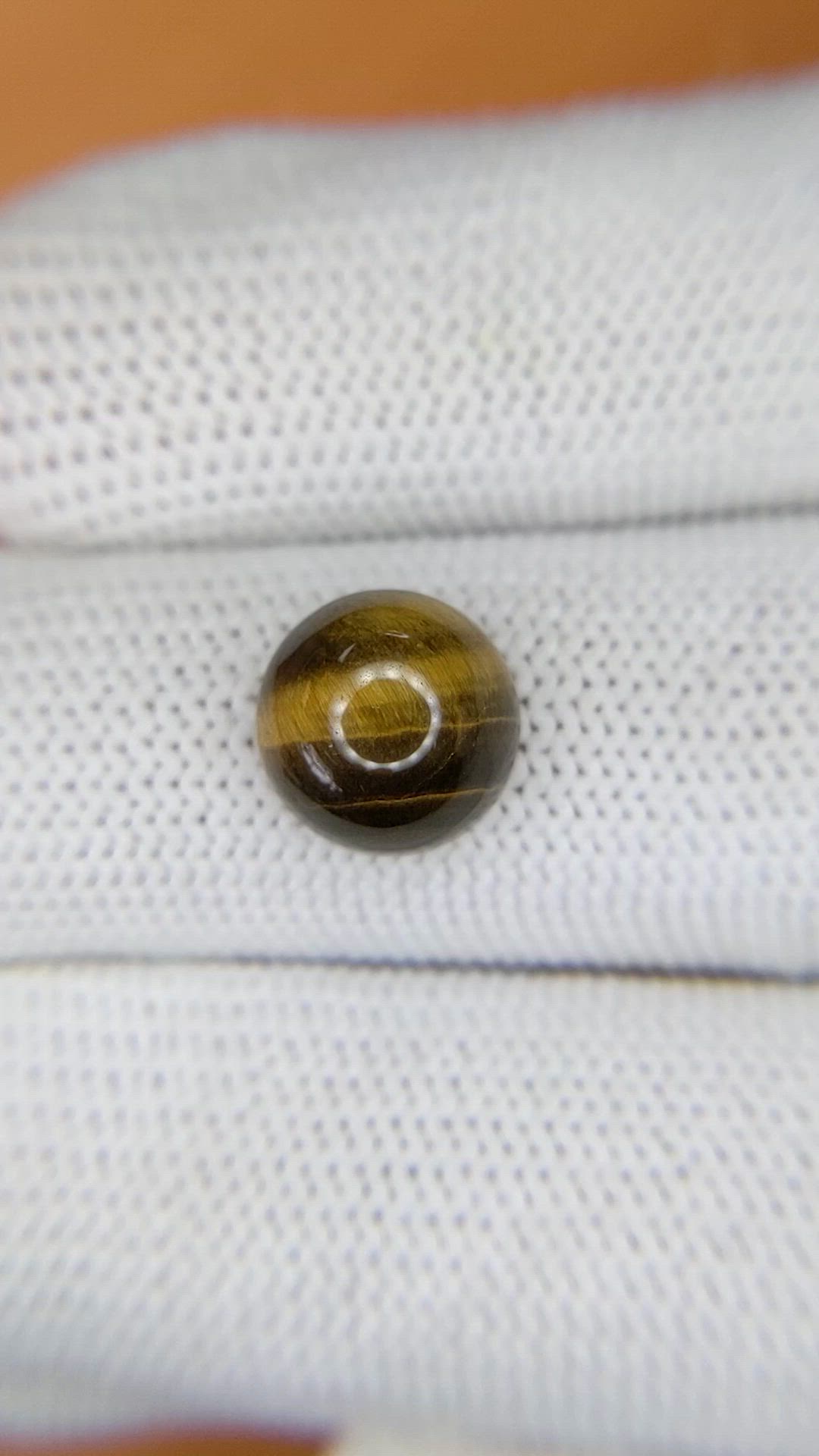 4.14 Ct. Cabochon Tiger's Eye from Ceylon (Sri Lanka) Size Video