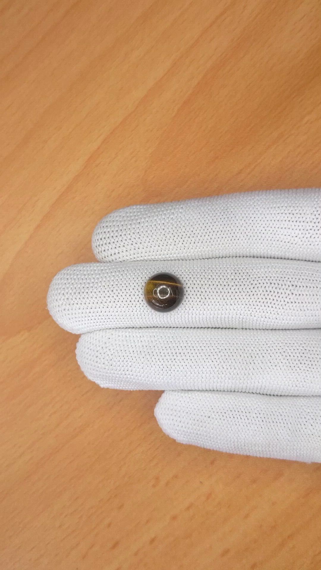 4.58 Ct. Cabochon Tiger's Eye from Ceylon (Sri Lanka) Size Video