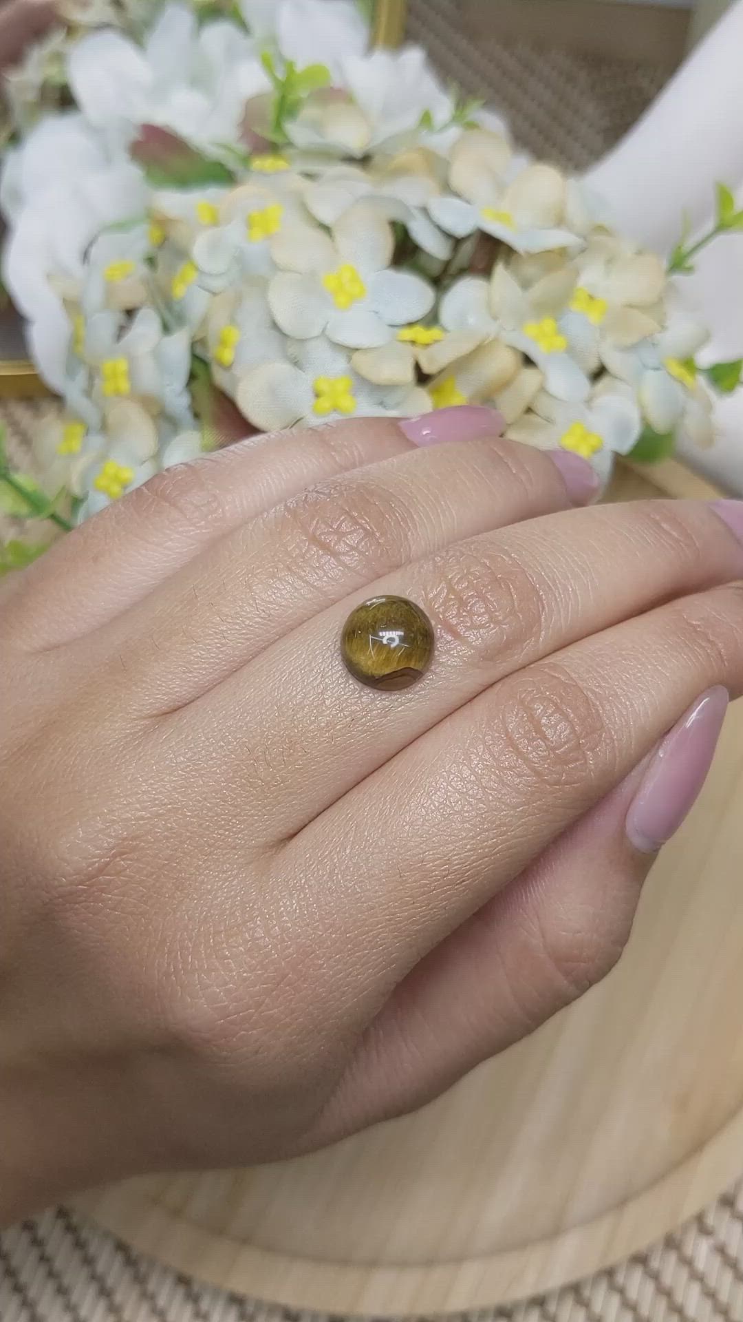4.33 Ct. Cabochon Tiger's Eye from Ceylon (Sri Lanka) Size Video