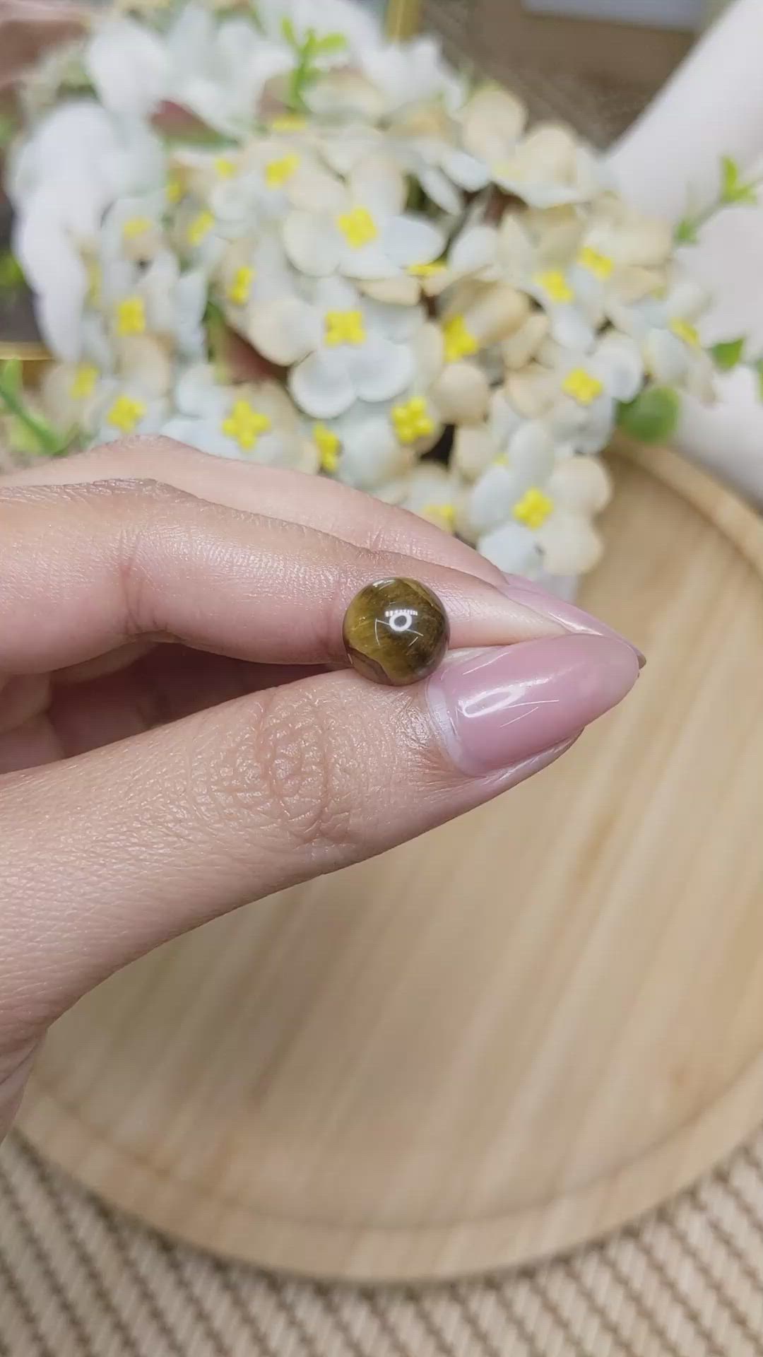 4.33 Ct. Cabochon Tiger's Eye from Ceylon (Sri Lanka) Size Video