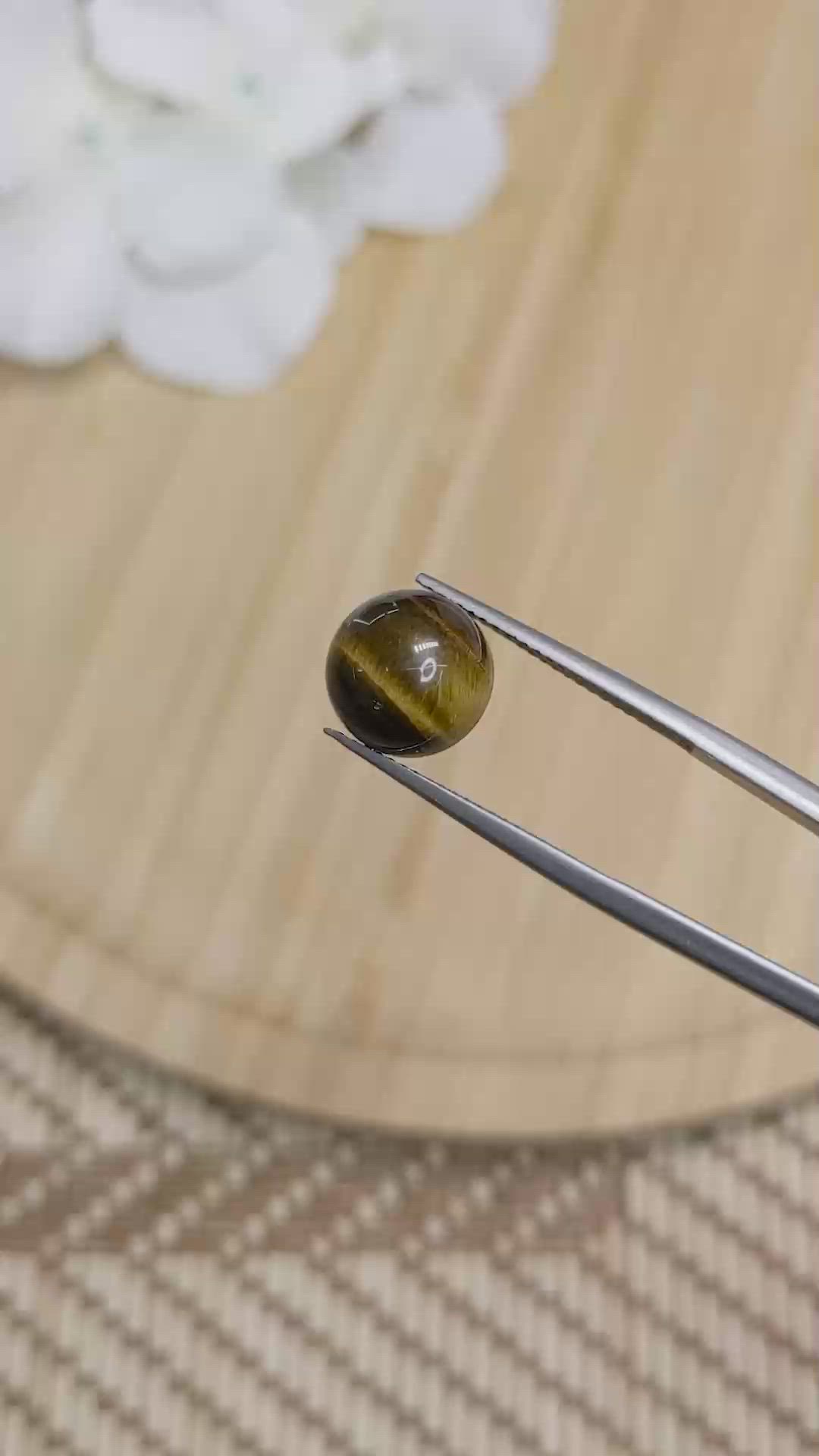 4.75 Ct. Cabochon Tiger's Eye from Ceylon (Sri Lanka) Size Video