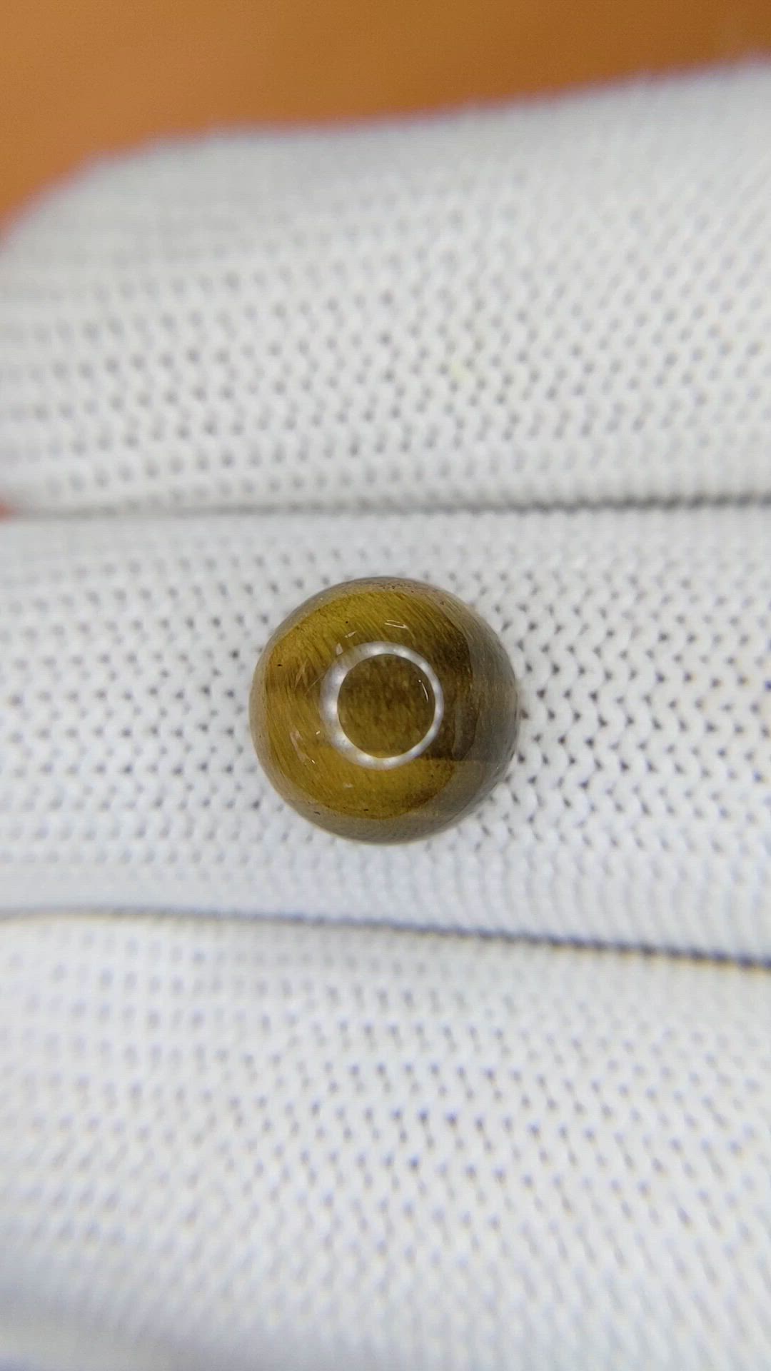 4.43 Ct. Cabochon Tiger's Eye from Ceylon (Sri Lanka) Size Video