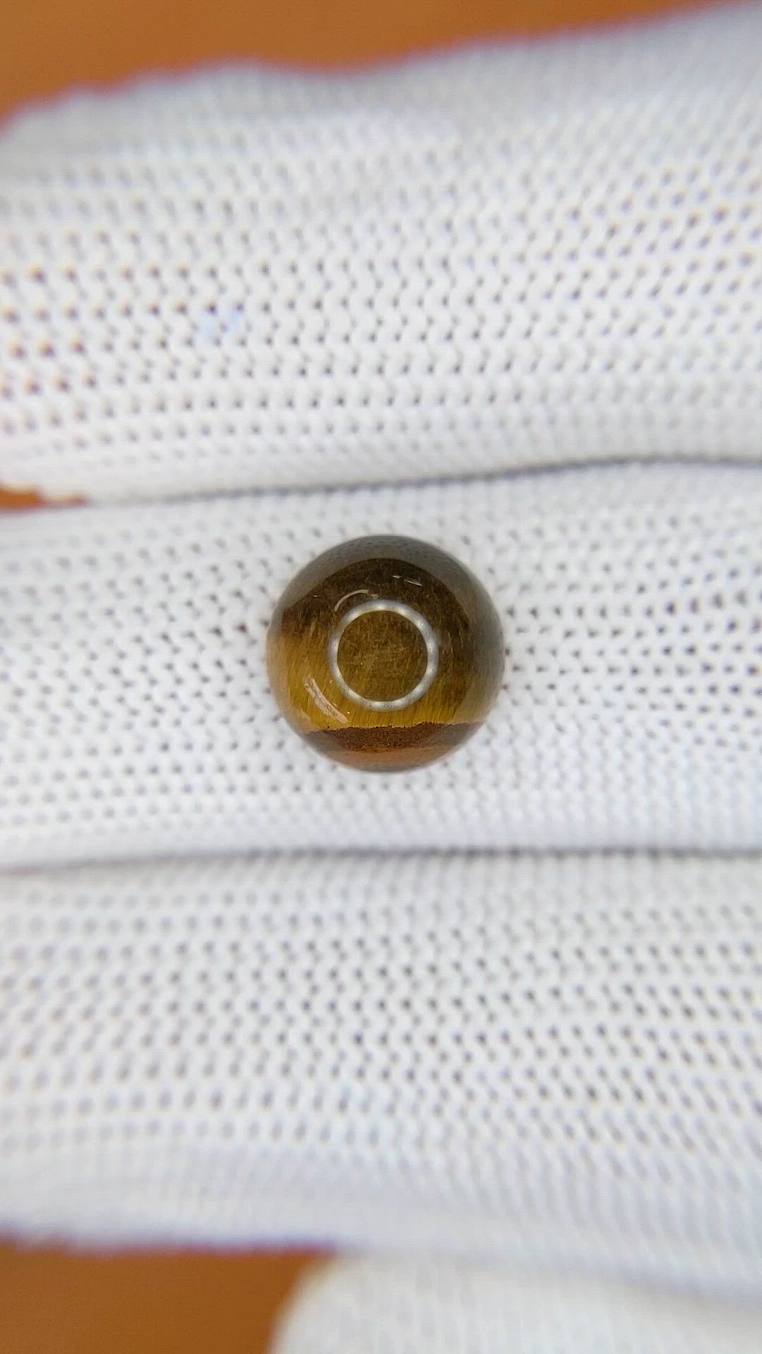 4.45 Ct. Cabochon Tiger's Eye from Ceylon (Sri Lanka) Size Video