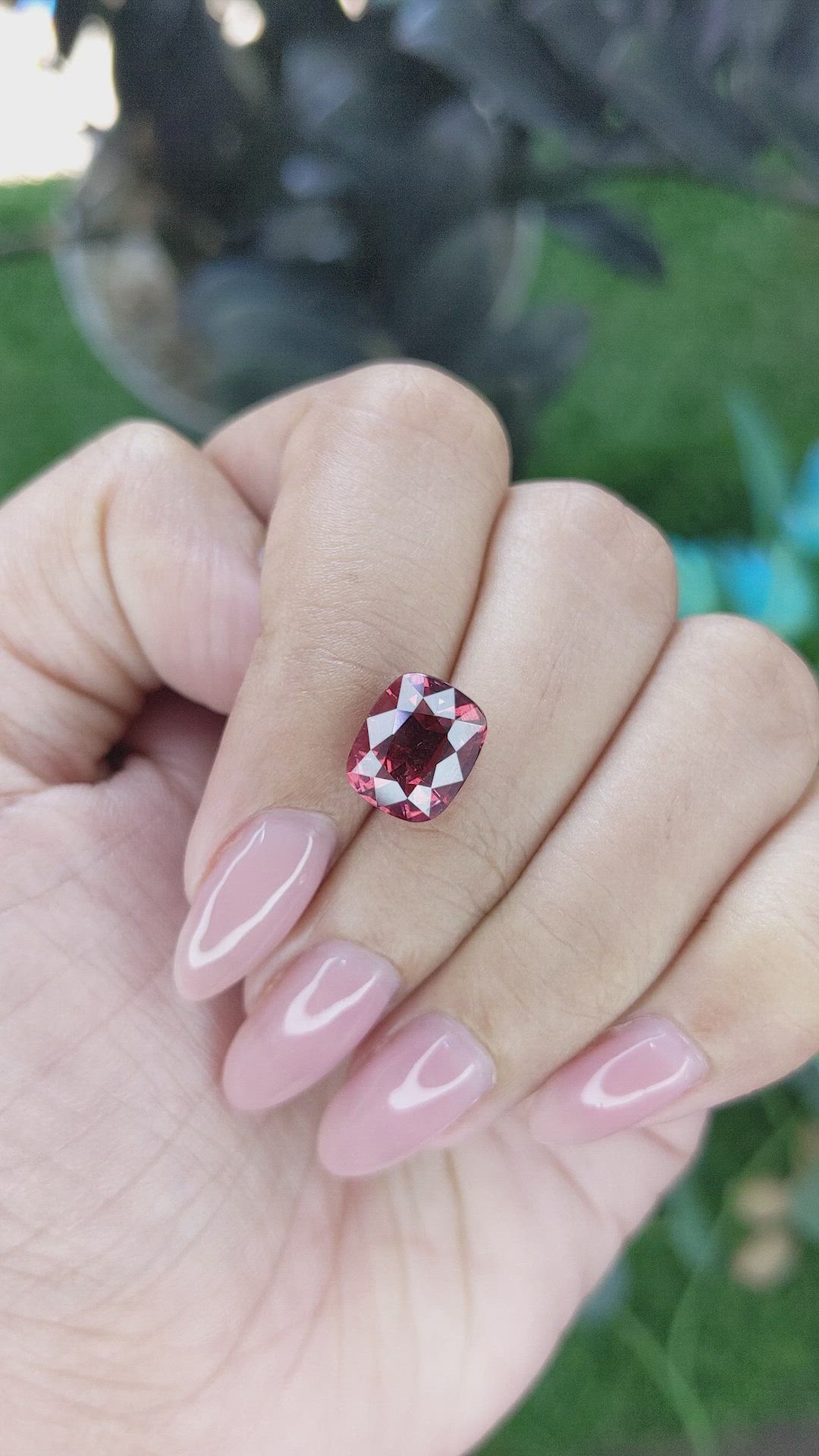 4.98 Ct. Pinkish Red Malaya Garnet from Tanzania Size Video