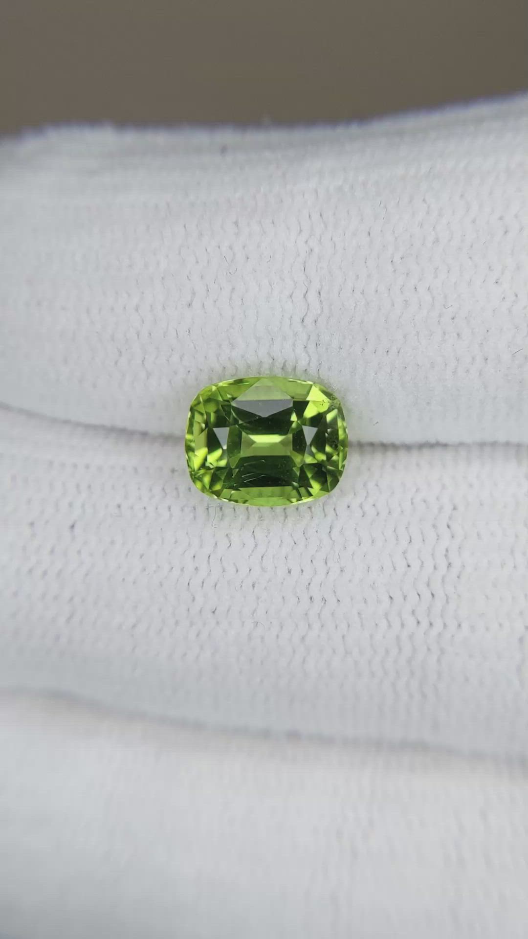 2.48 Ct. Green (Lime Green) Peridot from Pakistan Size Video