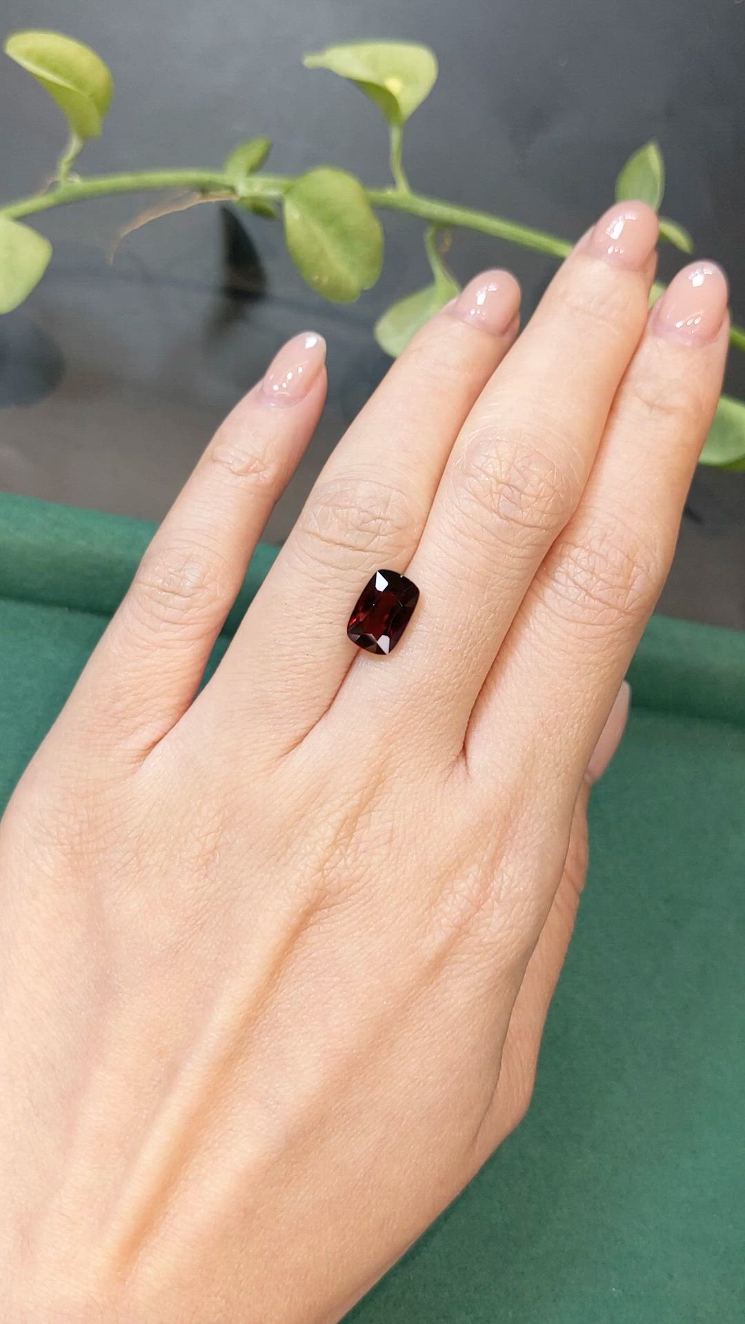 2.94 Ct. Red Spinel from Burma (Myanmar) Size Video