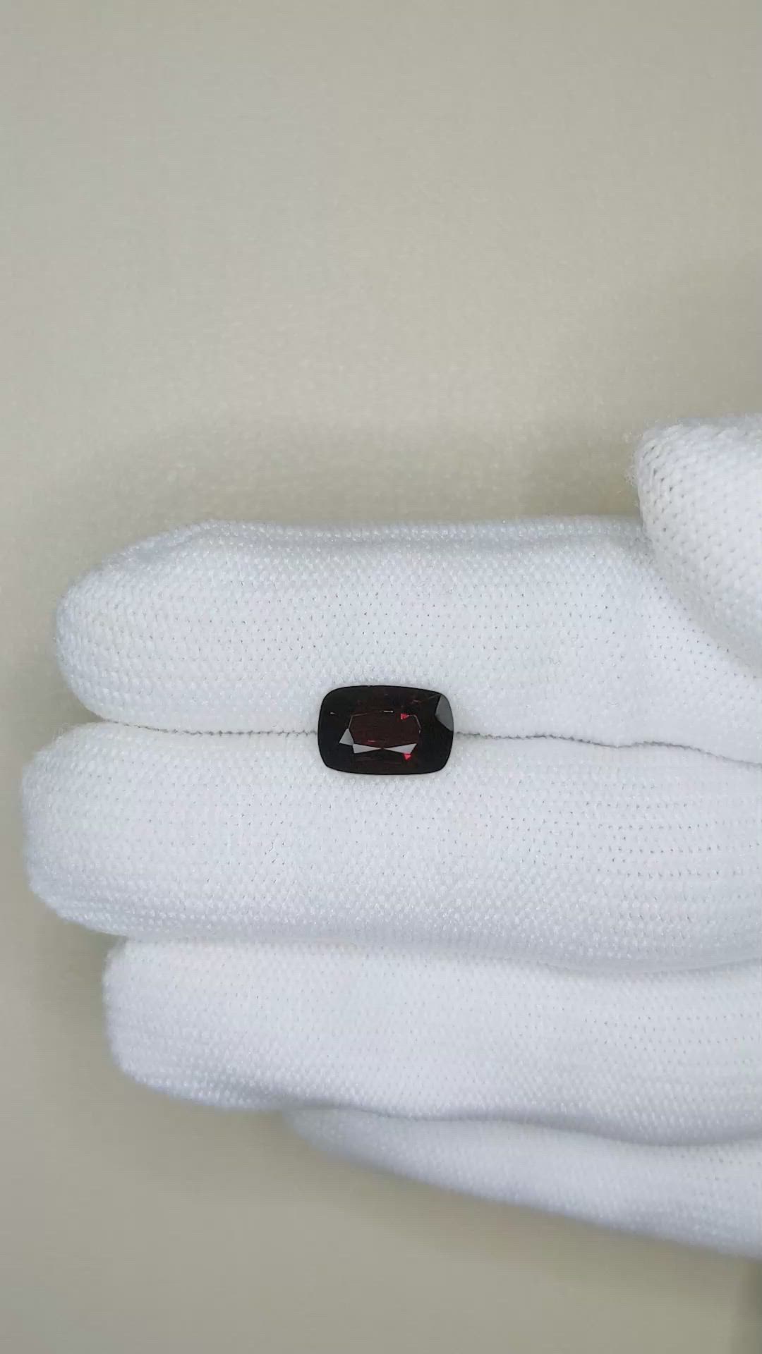 2.94 Ct. Red Spinel from Burma (Myanmar) Size Video