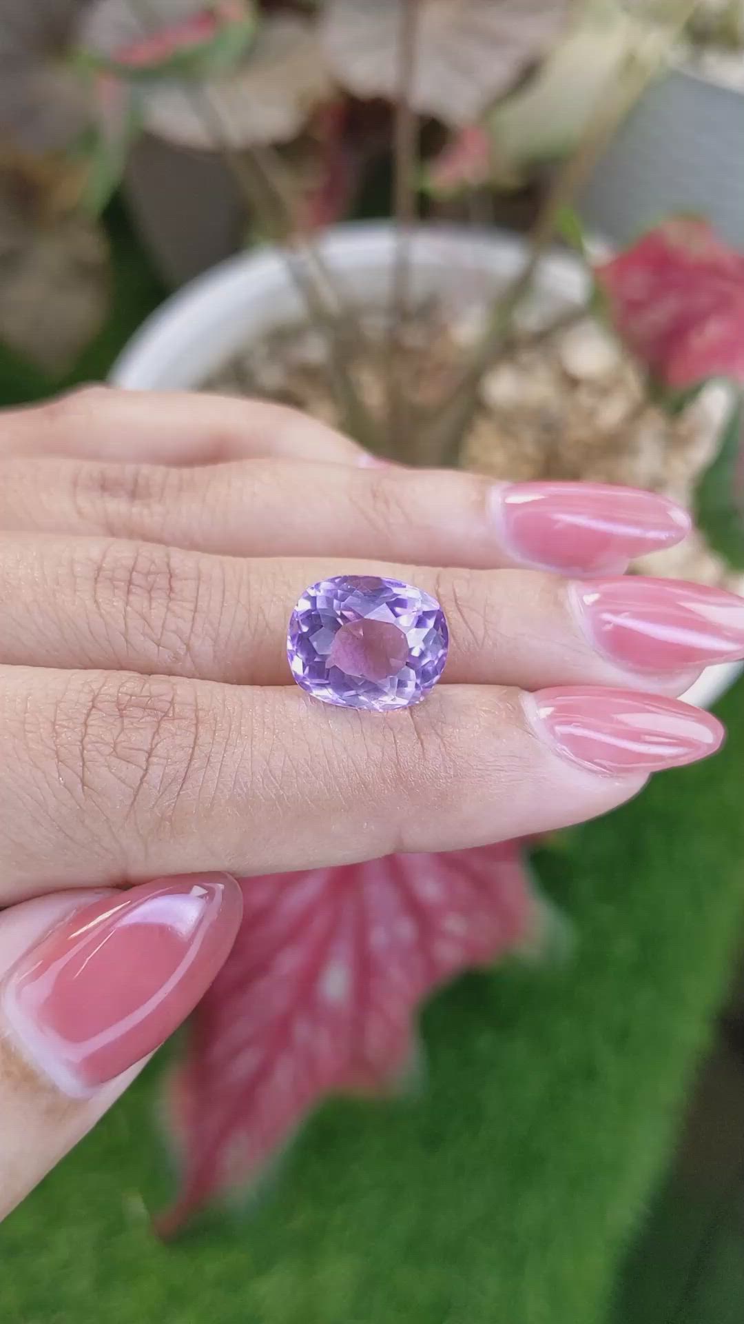 7.27 Ct. Purple Amethyst from Ceylon (Sri Lanka) Size Video