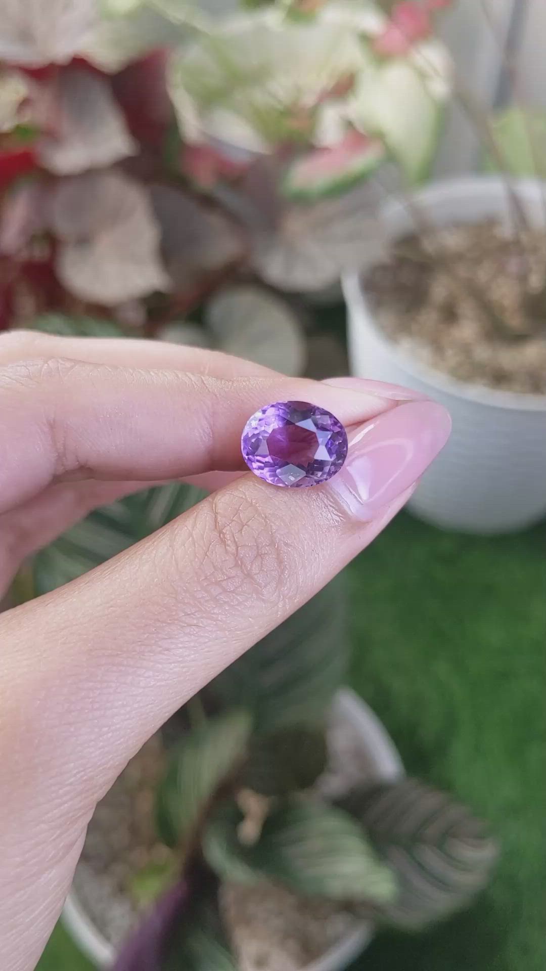 5.63 Ct. Purple Amethyst from Ceylon (Sri Lanka) Size Video