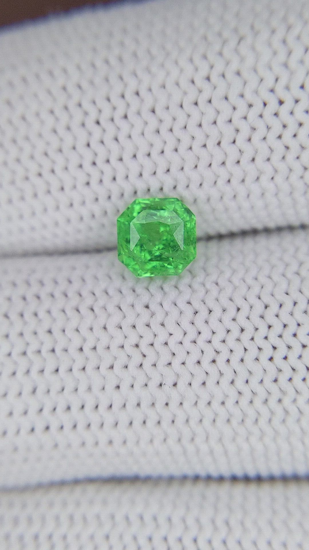1.05 Ct. Tsavorite Garnet from Tanzania Size Video