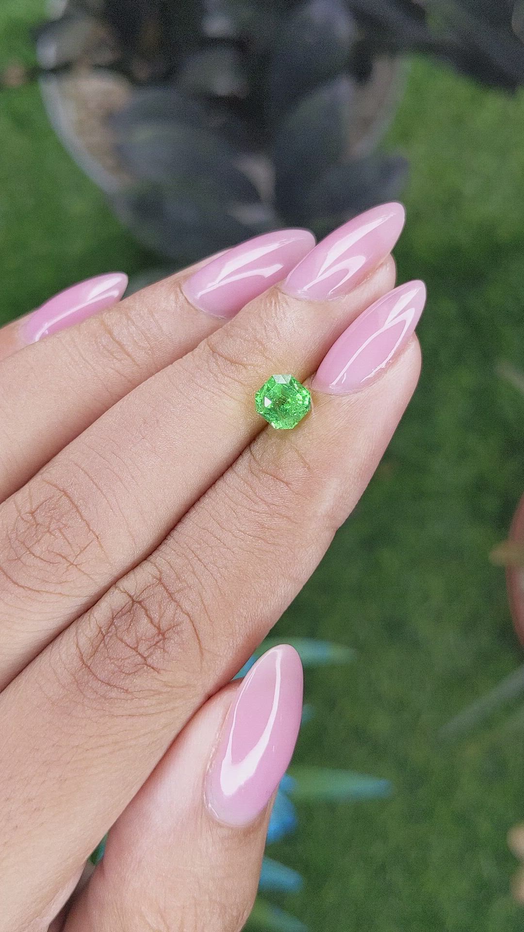 1.05 Ct. Tsavorite Garnet from Tanzania Size Video