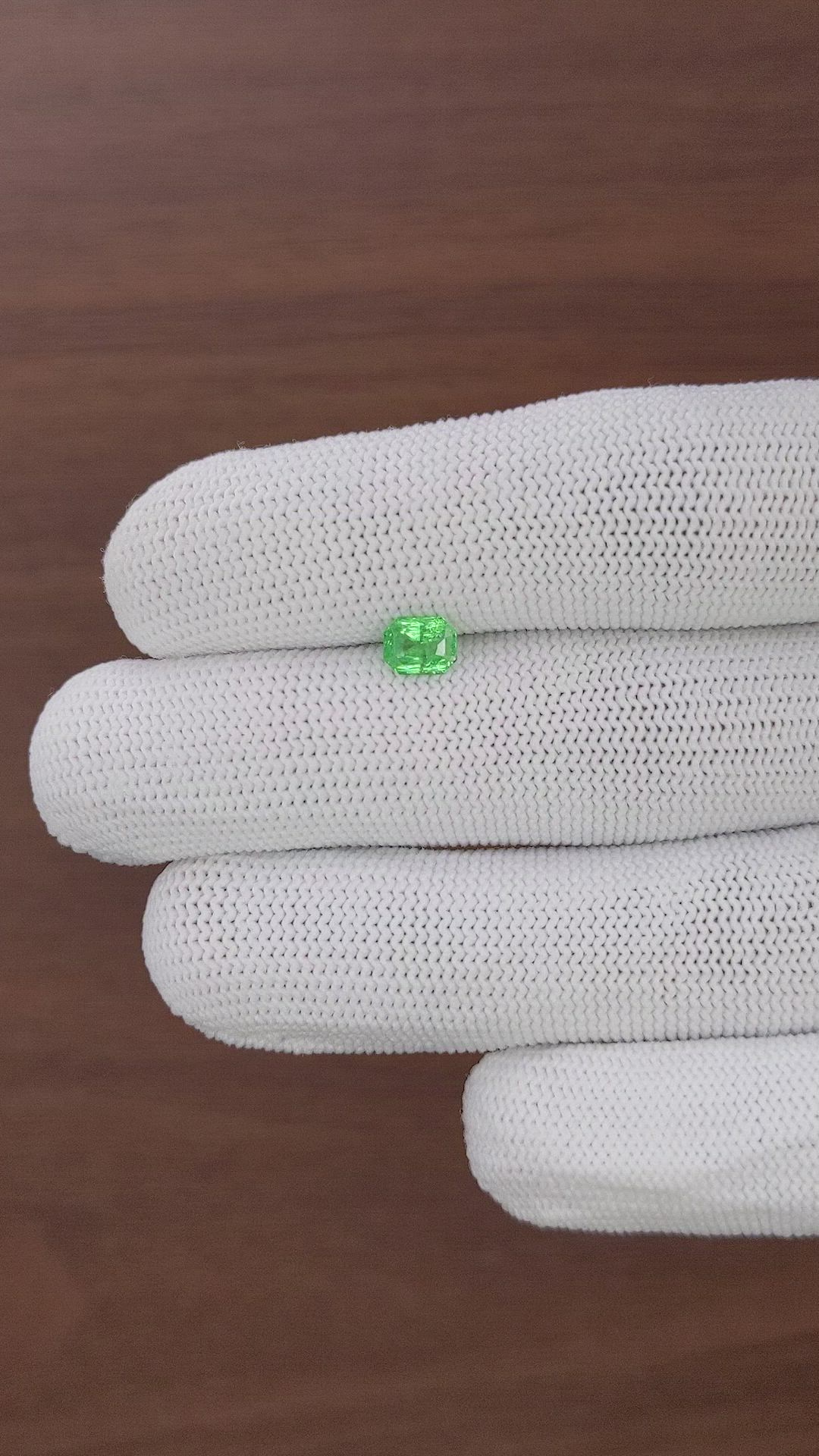 0.80 Ct. Tsavorite Garnet from Tanzania Size Video
