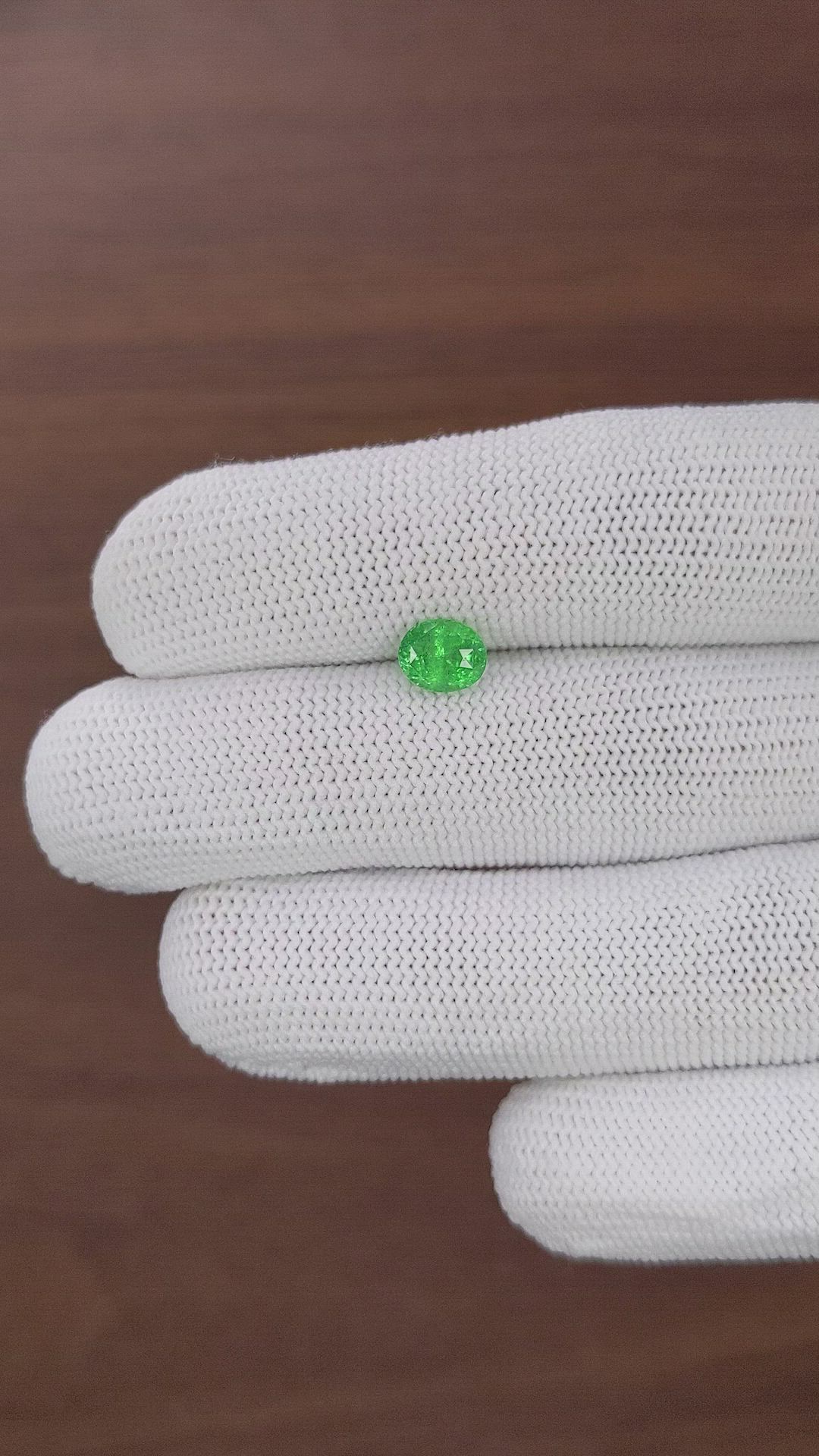 1.35 Ct. Tsavorite Garnet from Tanzania Size Video