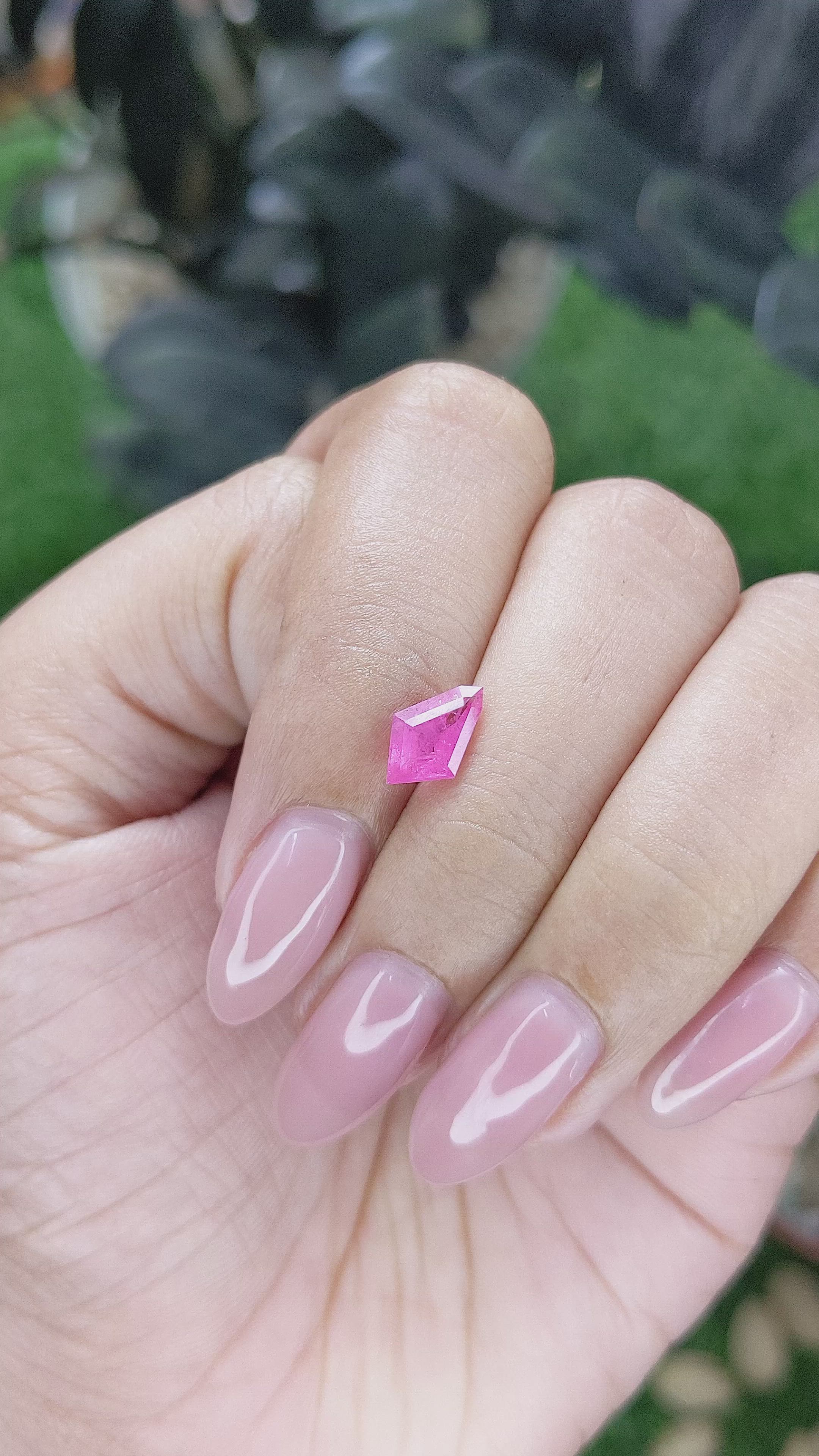 1.00 Ct. Pink Spinel from Tanzania Size Video
