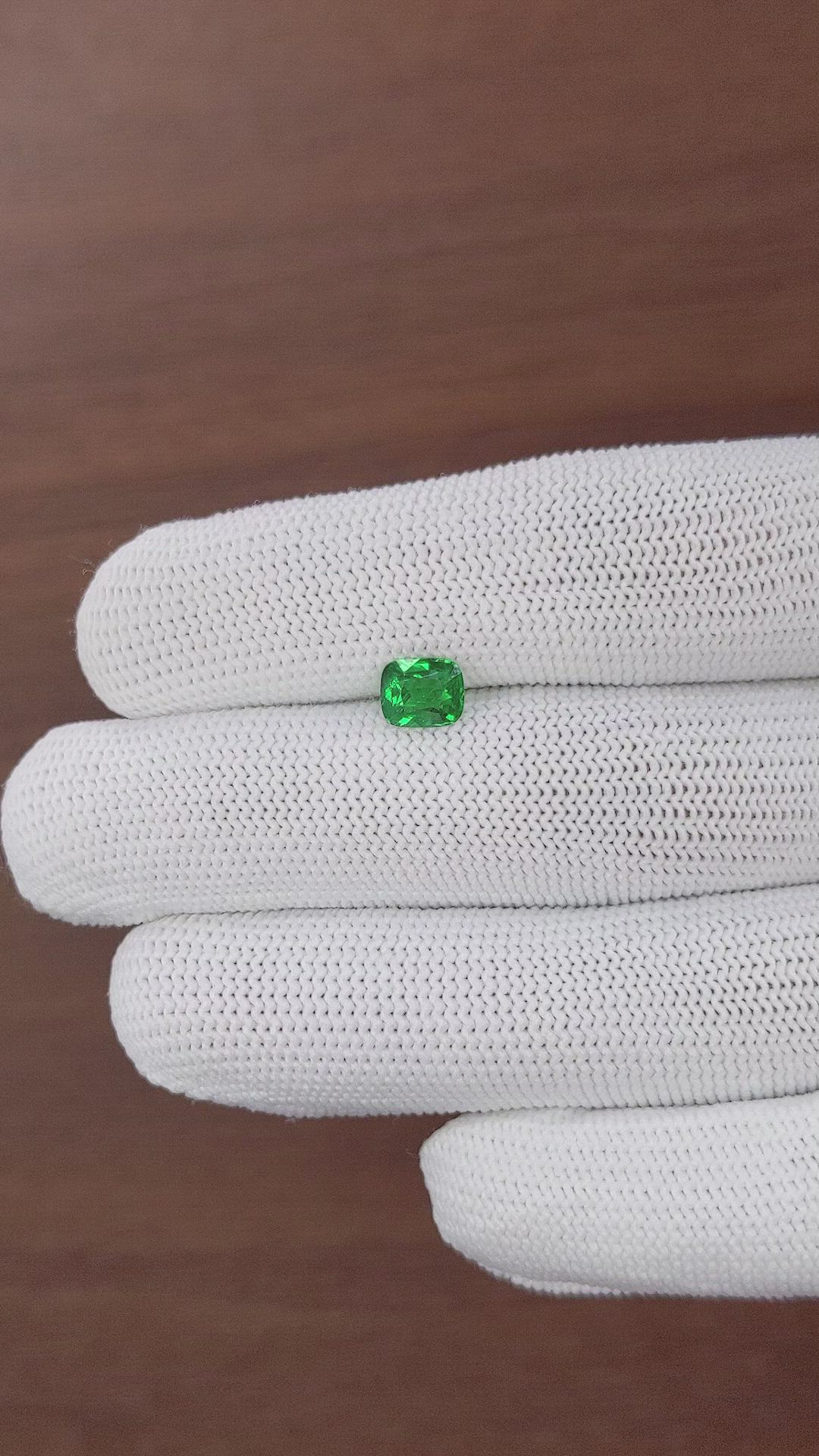 1.15 Ct. Tsavorite Garnet from Tanzania Size Video