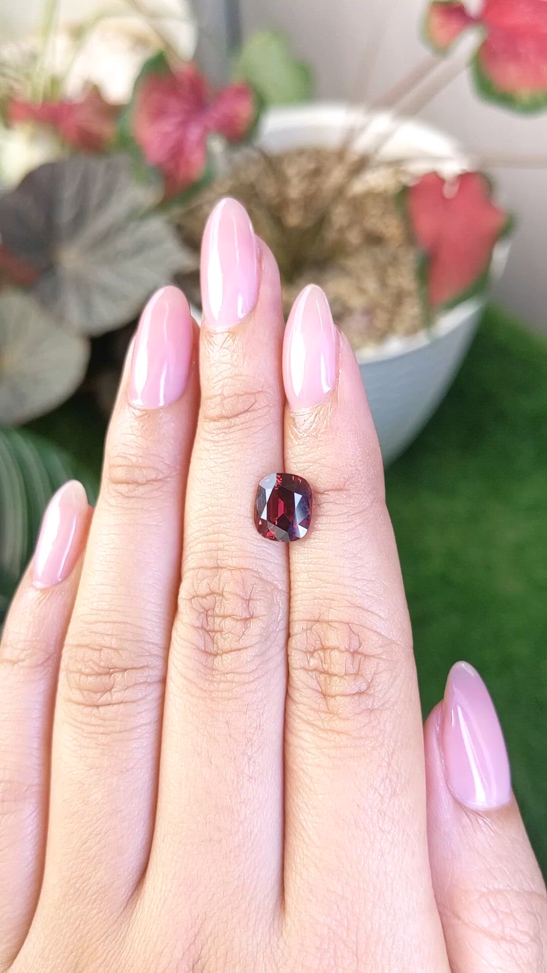 2.88 Ct. Red Garnet from Ceylon (Sri Lanka) Size Video