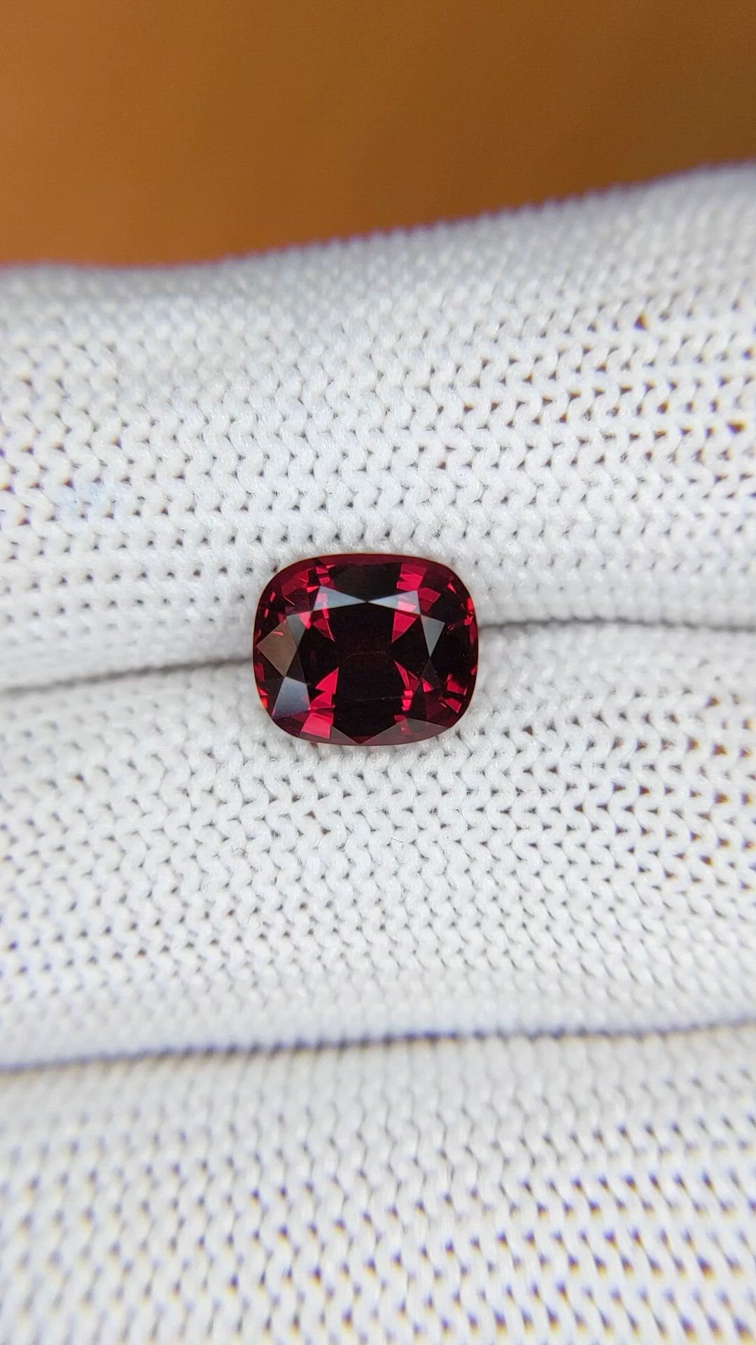2.88 Ct. Red Garnet from Ceylon (Sri Lanka) Size Video