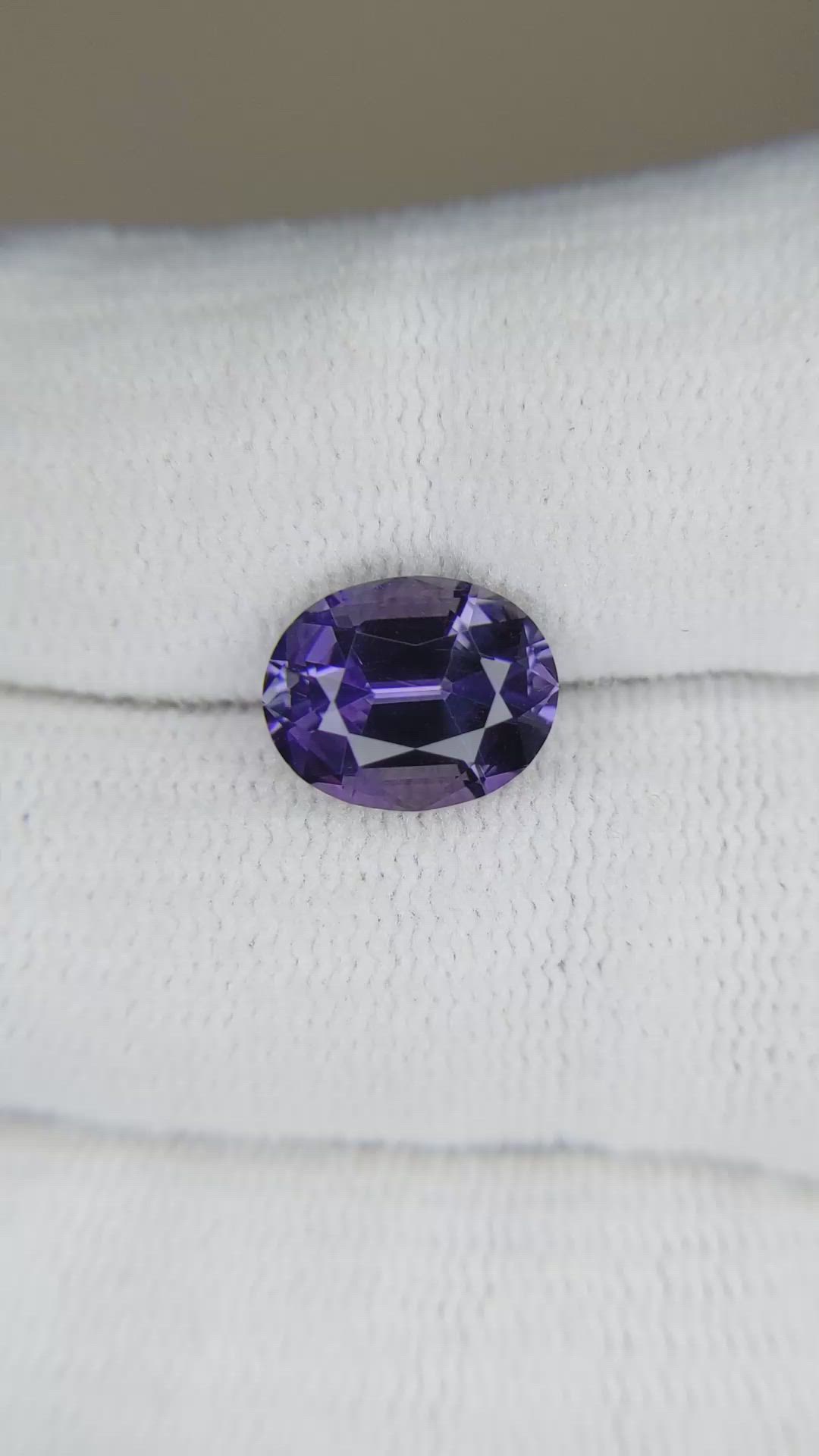 3.55 Ct. Bi Color (Peacock) Tanzanite from Tanzania Size Video