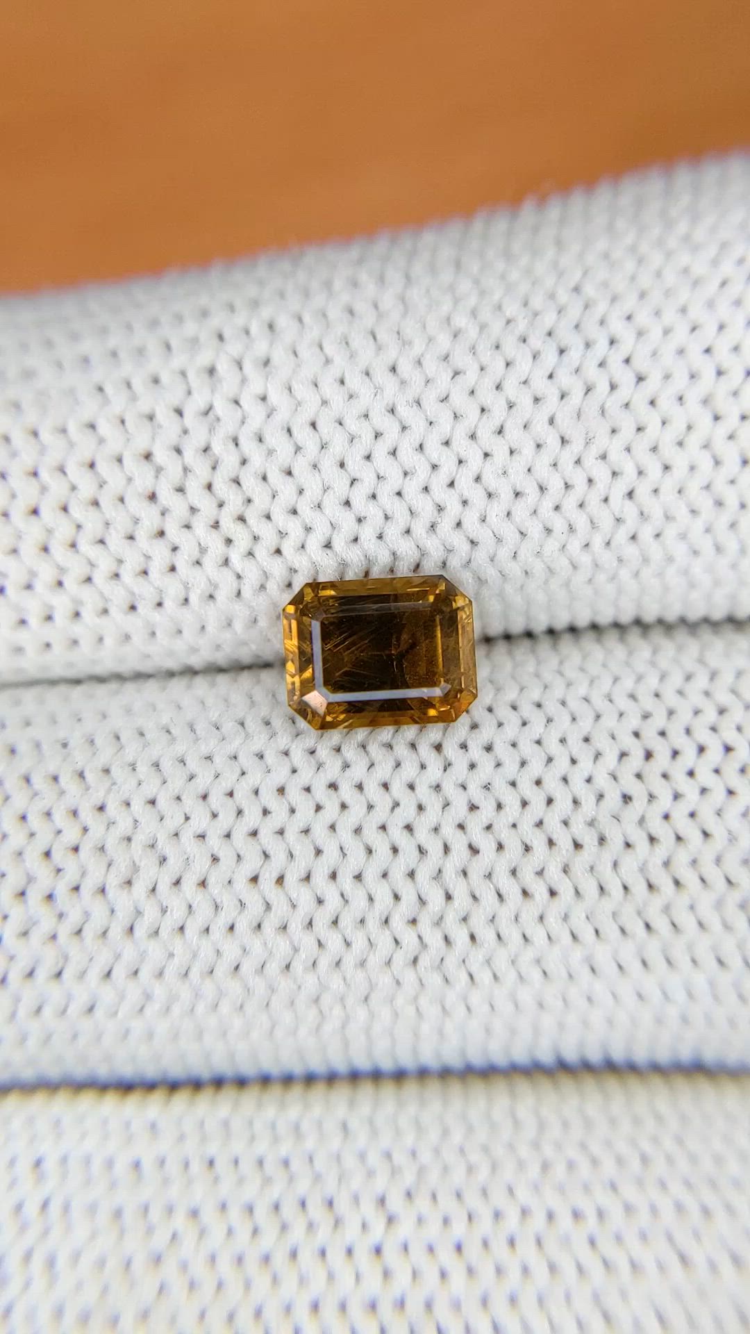 1.76 Ct. Yellowish Brown Chrysoberyl from Ceylon (Sri Lanka) Size Video