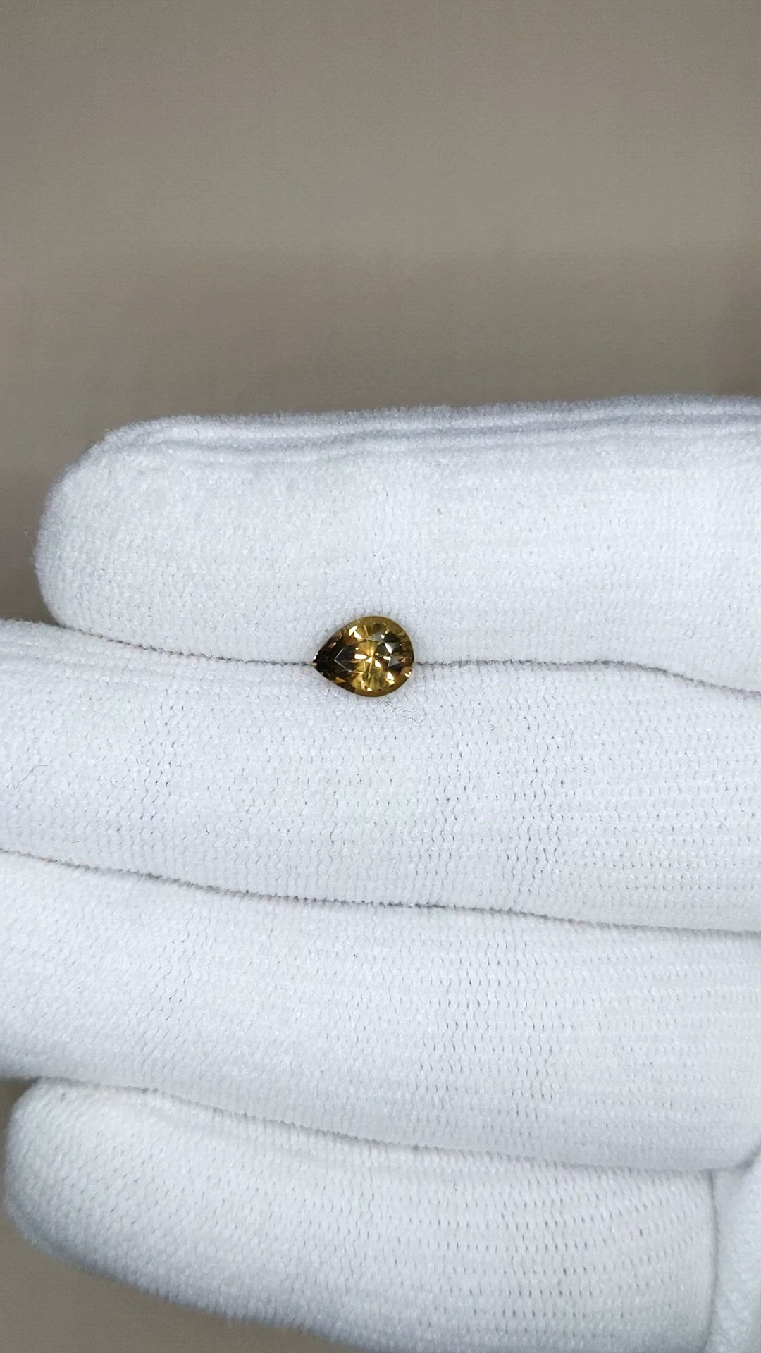 1.13 Ct. Yellowish Brown Zircon from Ceylon (Sri Lanka) Size Video