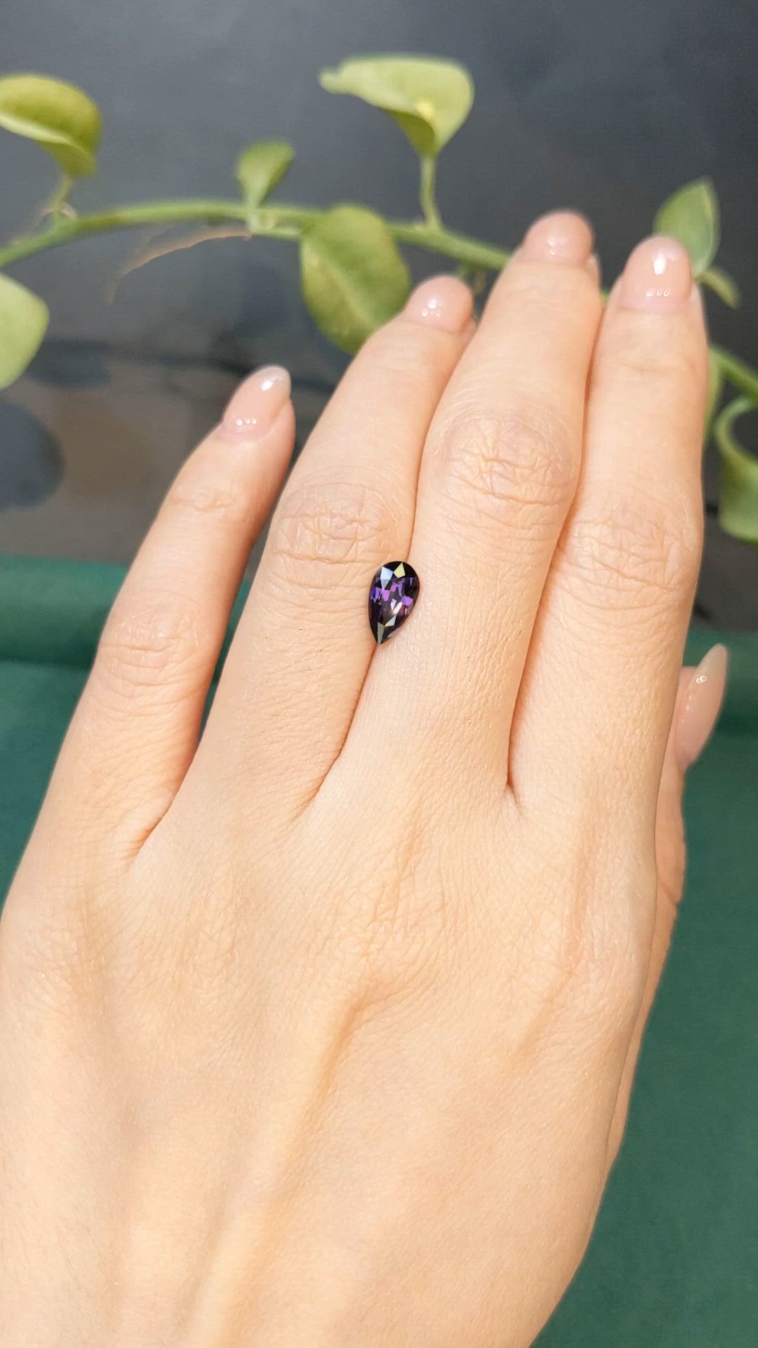 1.03 Ct. Purple Spinel from Ceylon (Sri Lanka) Size Video