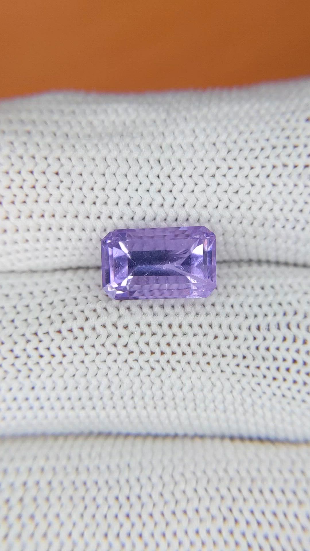 3.85 Ct. Purple Spinel from Ceylon (Sri Lanka) Size Video