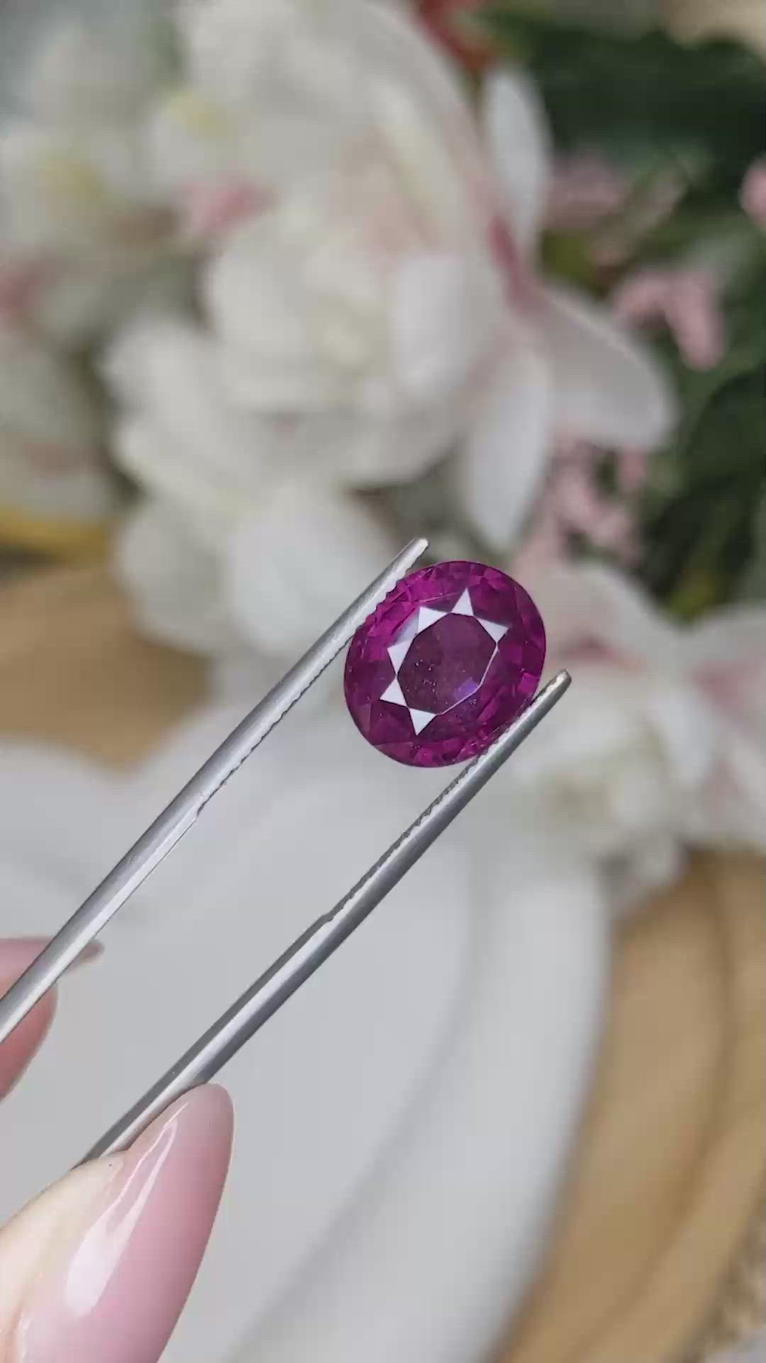 7.57 Ct. Pinkish Purple Rhodolite Garnet from Ceylon (Sri Lanka) Size Video